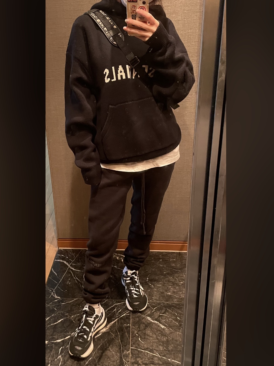 Essentials Knit Hoodie Black - 20FW, Essentials Sweatpants Dark Slate/Black 2020 착용 스타일