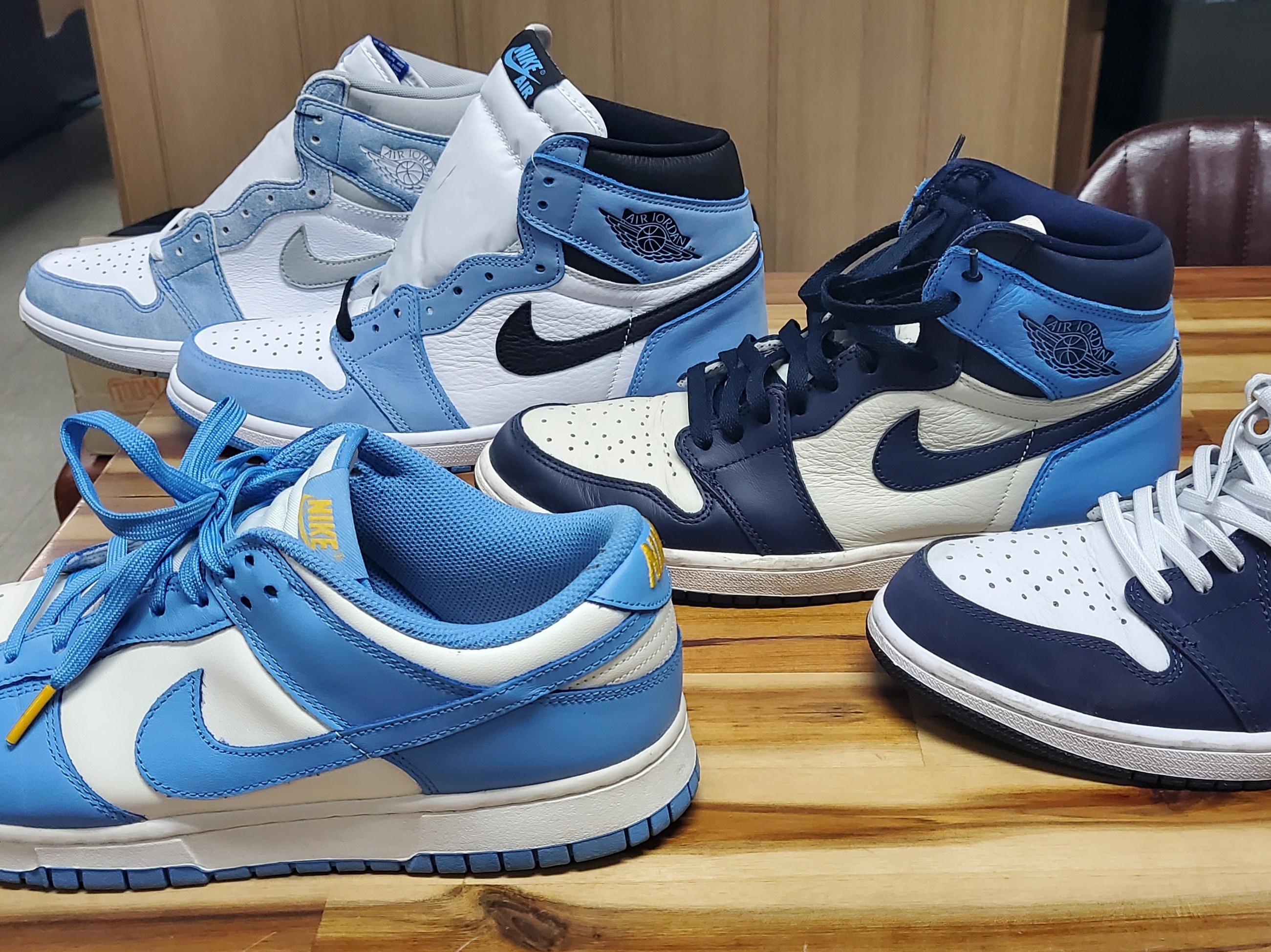 Jordan 1 Retro High OG University Blue, Jordan 1 Retro High OG Hyper Royal 착용 스타일 - 3