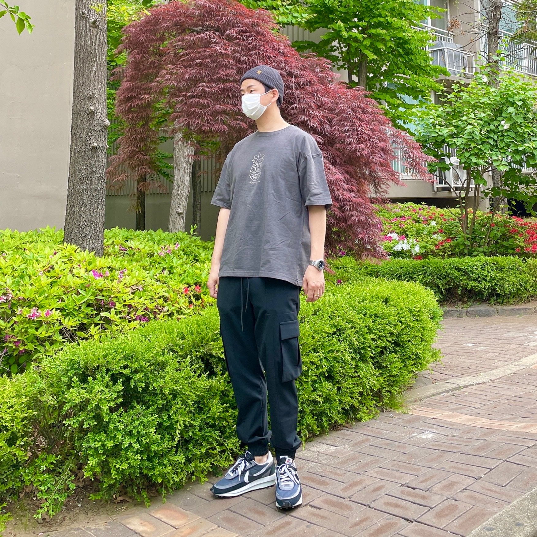 Nike x Sacai LDWaffle Black 착용 스타일 - 1