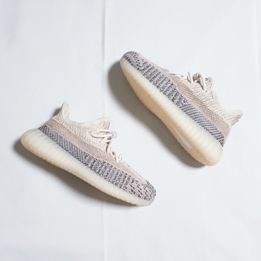 (Kids) Adidas Yeezy Boost 350 V2 Ash Pearl 착용 스타일 - 3