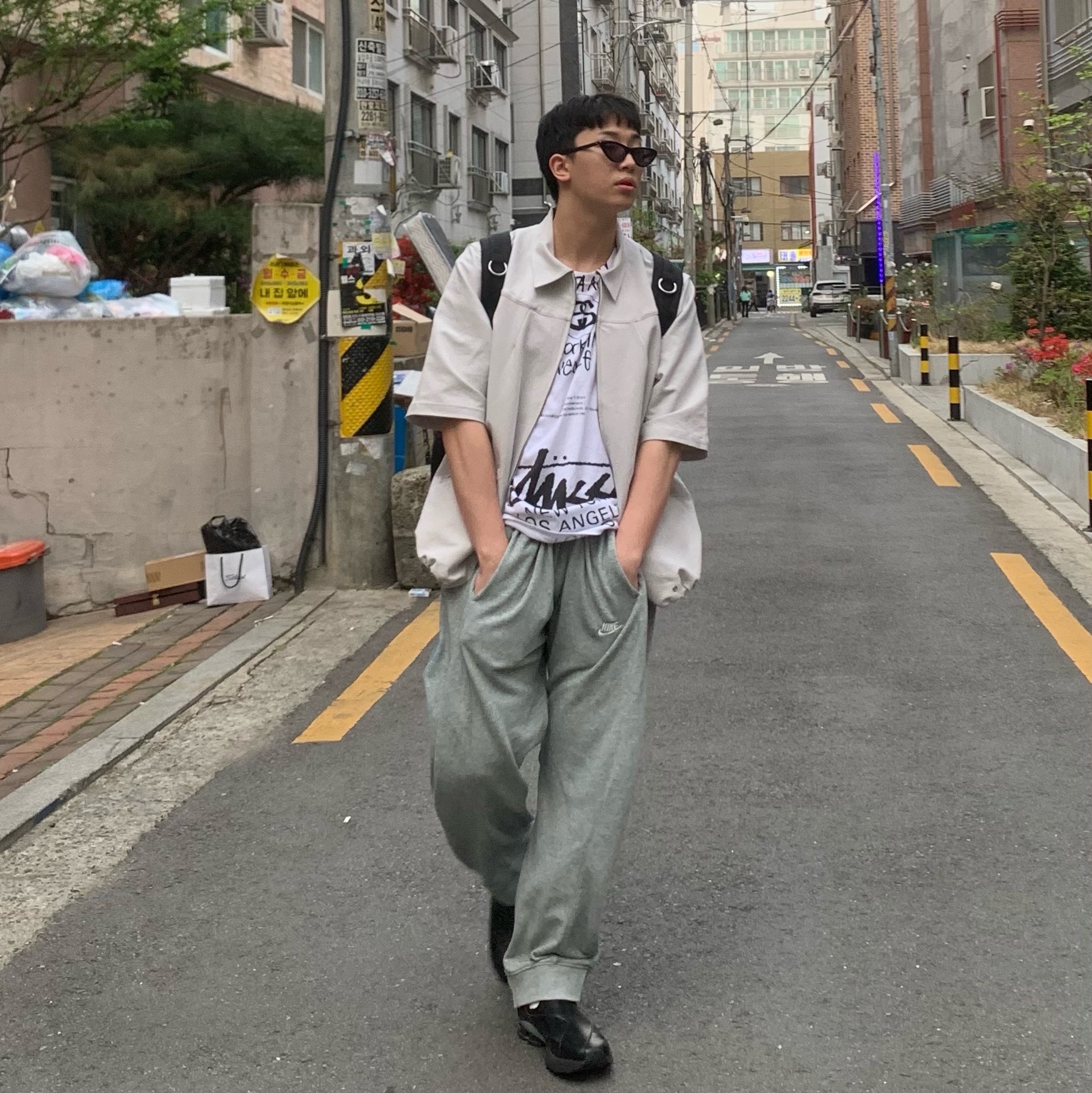 Asics x GmbH Gel-Chappal Black, Stussy x Takahiromiyashita The Soloist 40 WT T-Shirt 착용 스타일