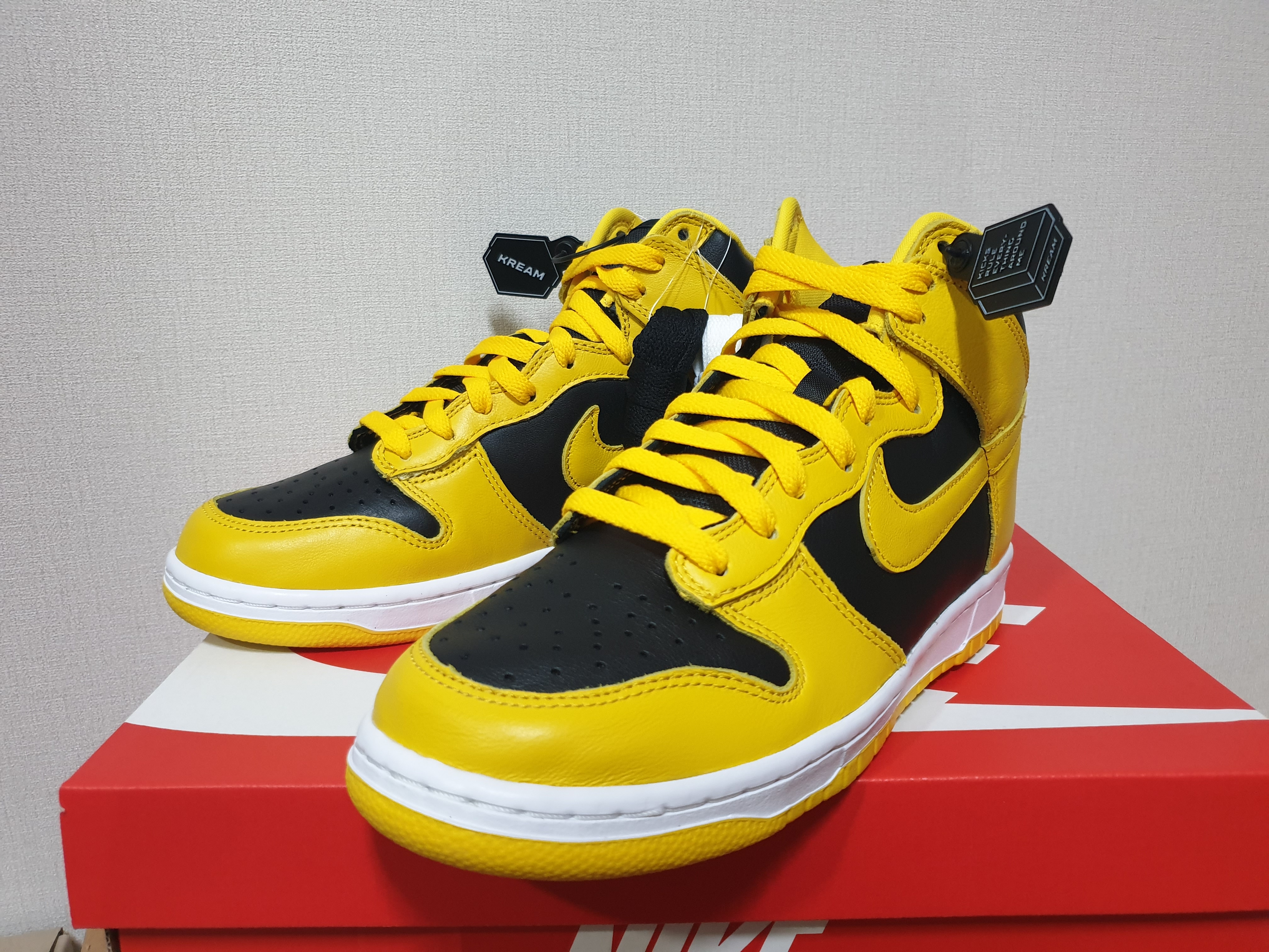 Nike Dunk High SP Varsity Maize 착용 스타일 - 2