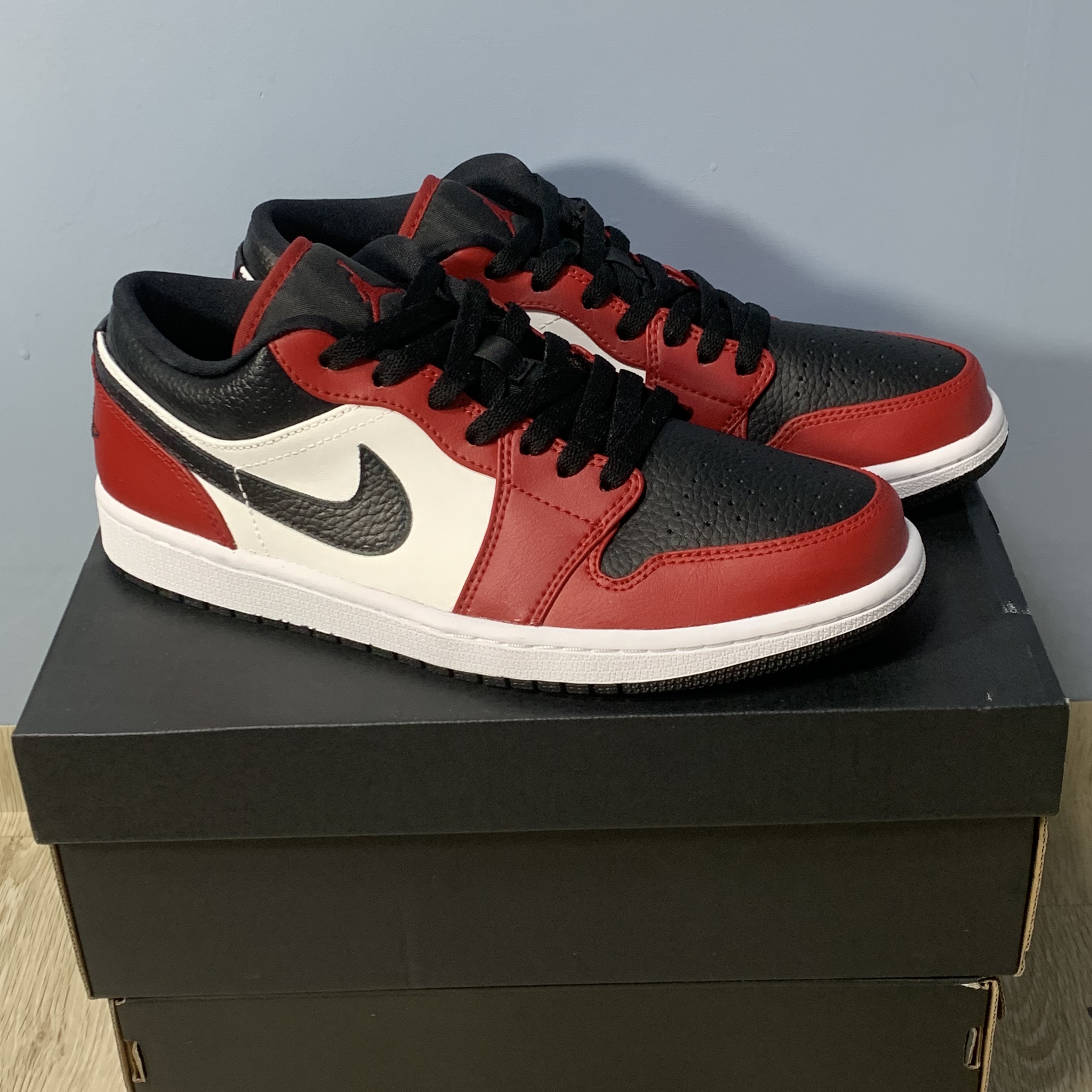 Jordan 1 Low Gym Red Black 착용 스타일