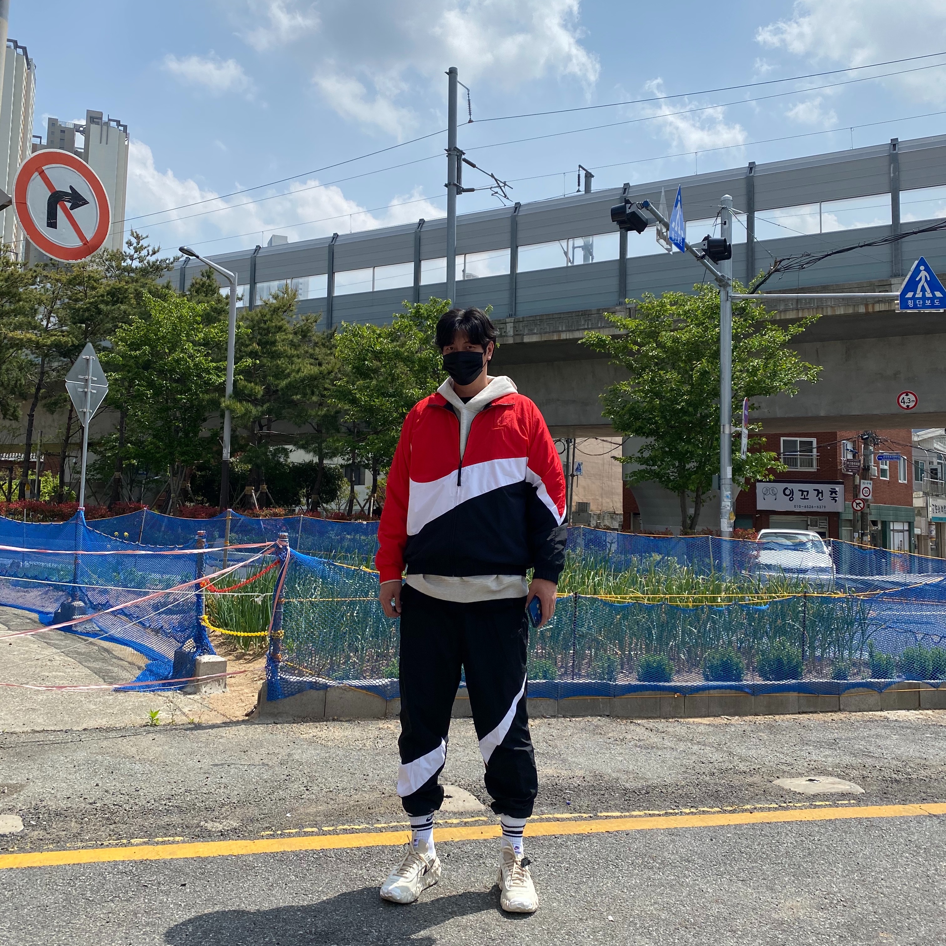 Nike x Undercover Overbreak SP Overcast, Essentials 3D Silicon Applique Pullover Hoodie Oatmeal/Oatmeal Heather/Light Heather Oatmeal 2020 착용 스타일
