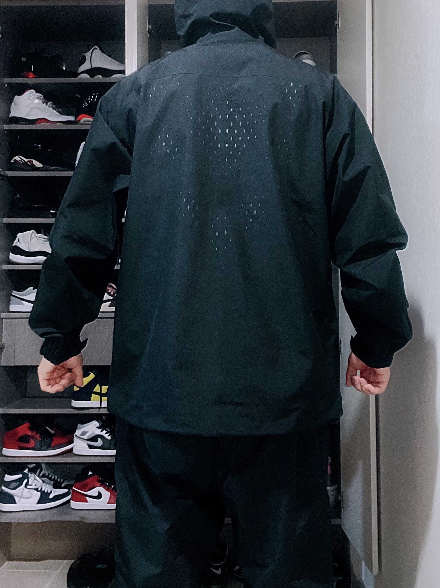 Nike x Drake Nocta NRG Tech Jacket - Asia, Nike x Drake Nocta Essential Track Pants Black - Asia 착용 스타일 - 4