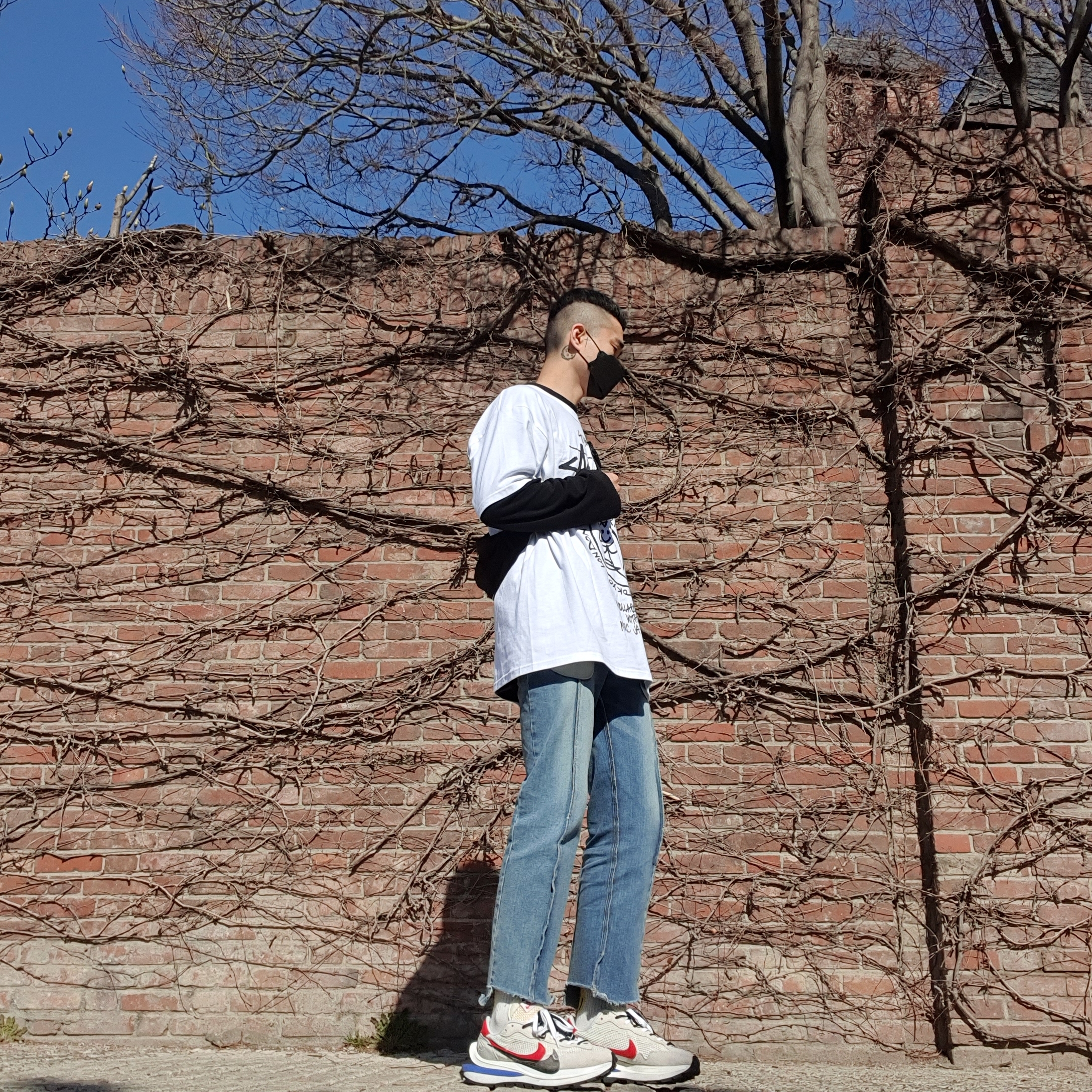 Nike x Sacai VaporWaffle Royal Fuchsia, Stussy x Marc Jacobs 40 WT T-Shirt 착용 스타일 - 2
