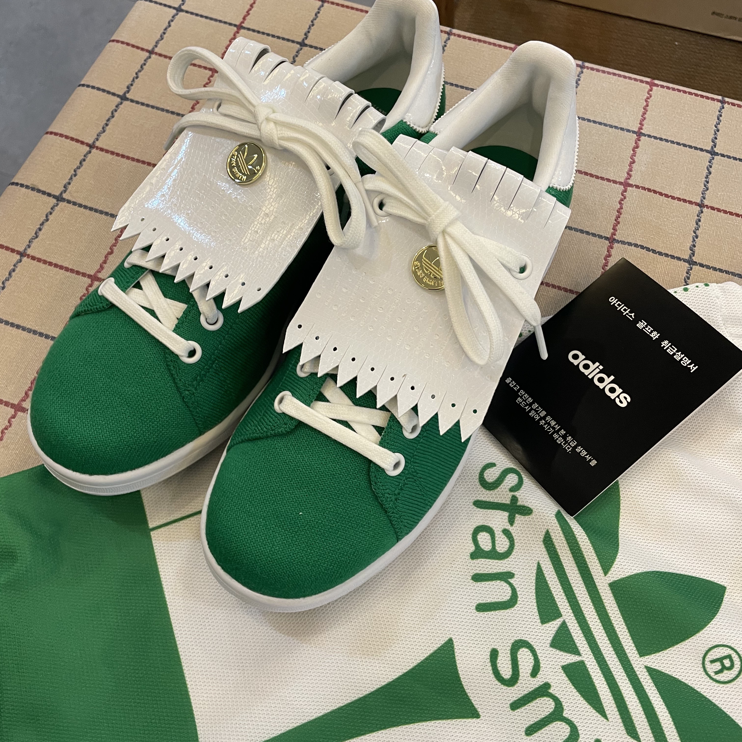 Adidas Stan Smith Primegreen LE Spikeless Golf Green 착용 스타일