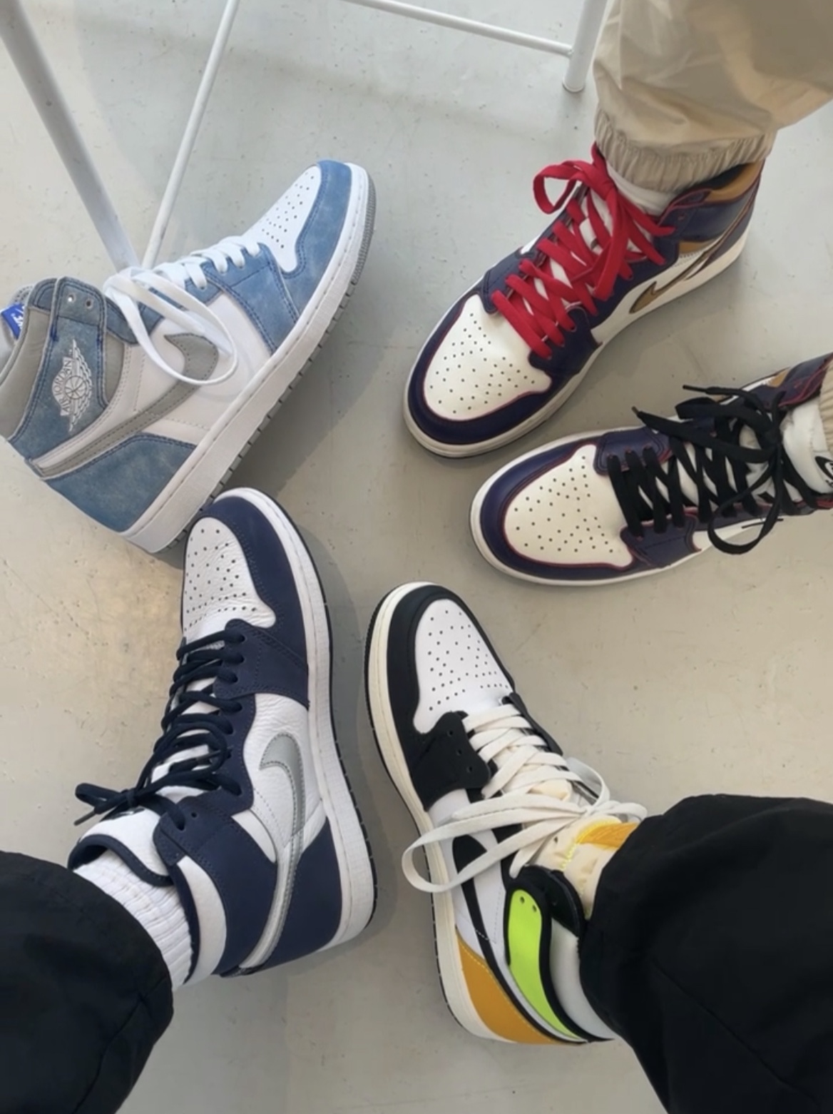 Jordan 1 Retro High OG CO.JP Midnight Navy, Jordan 1 Retro High OG Hyper Royal 착용 스타일