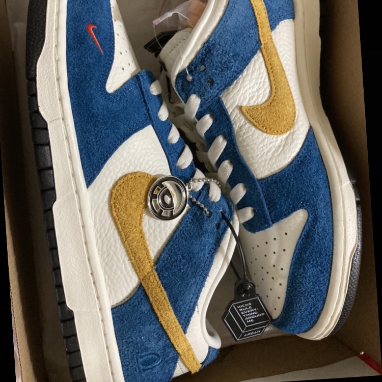 Nike x Kasina Dunk Low 80's Bus 착용 스타일