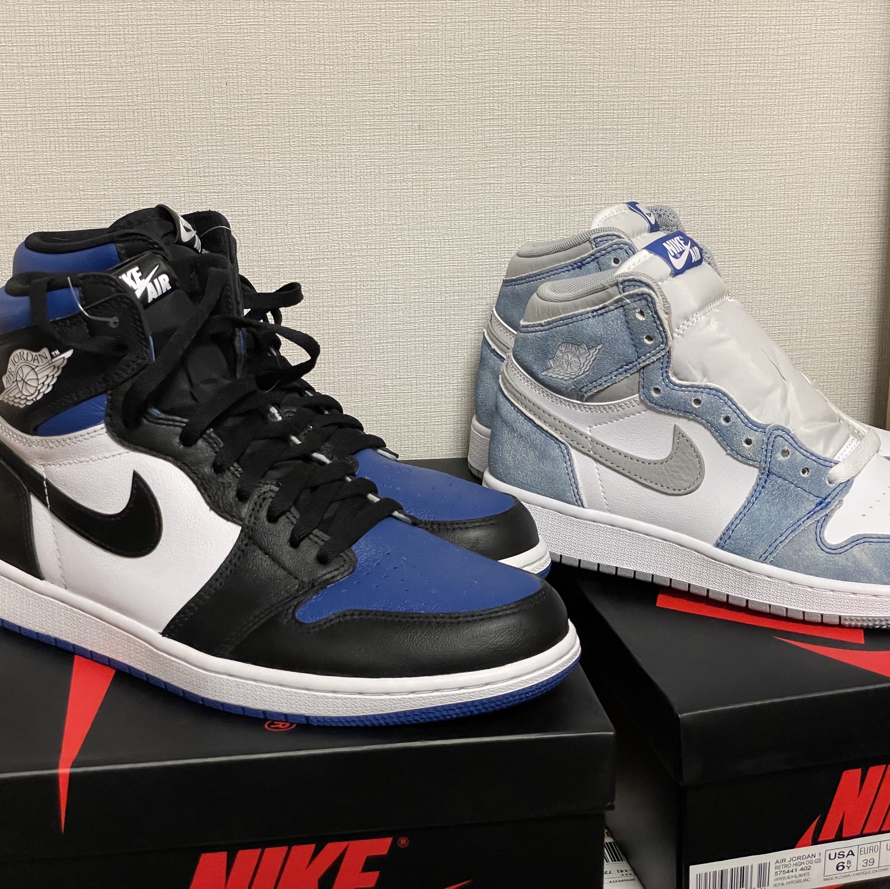 Jordan 1 Retro High OG Royal Toe, (GS) Jordan 1 Retro High OG Hyper Royal 착용 스타일 - 2