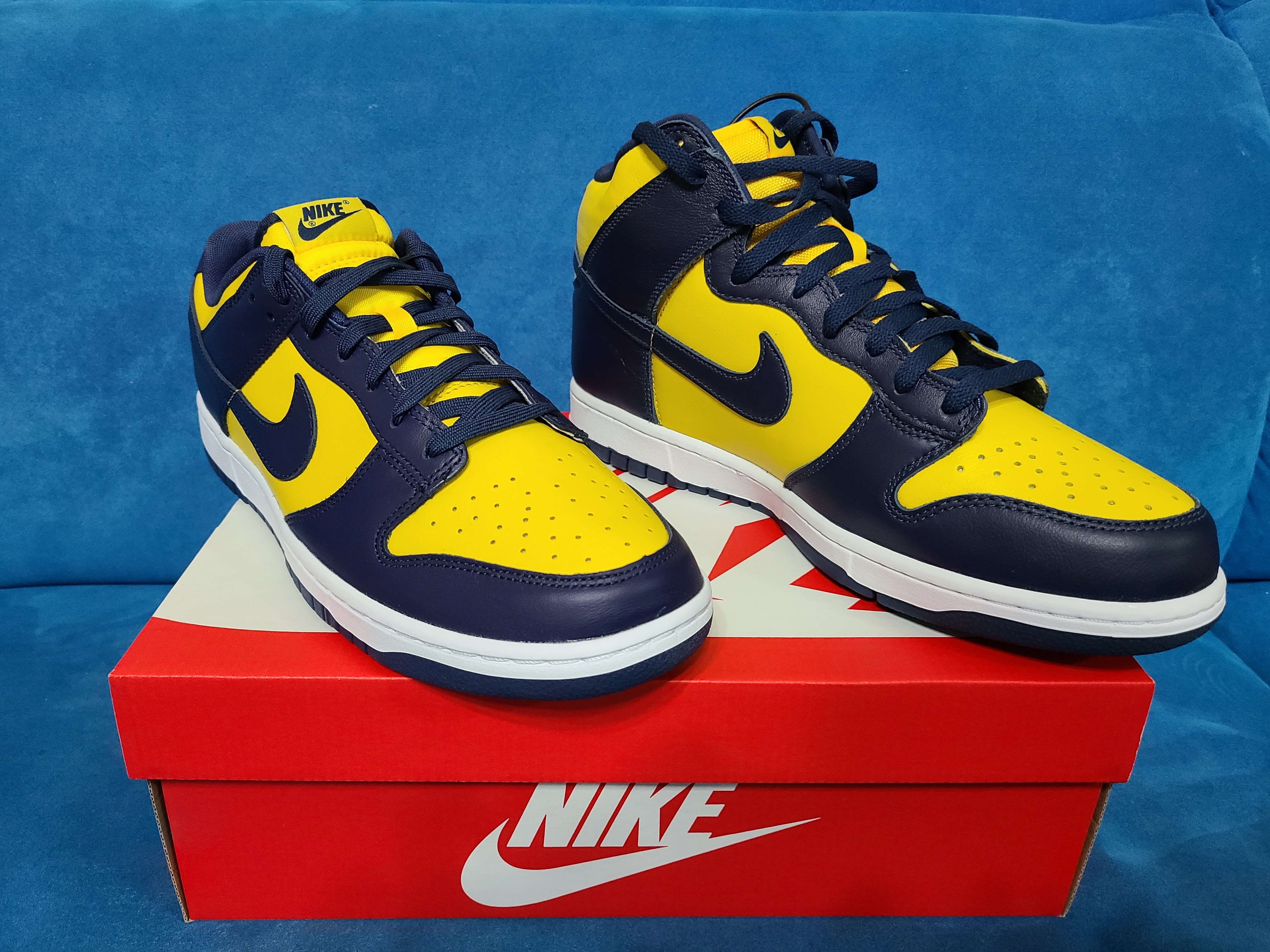Nike Dunk Low Retro Varsity Maize, Nike Dunk High SP Maize & Blue 착용 스타일 - 5