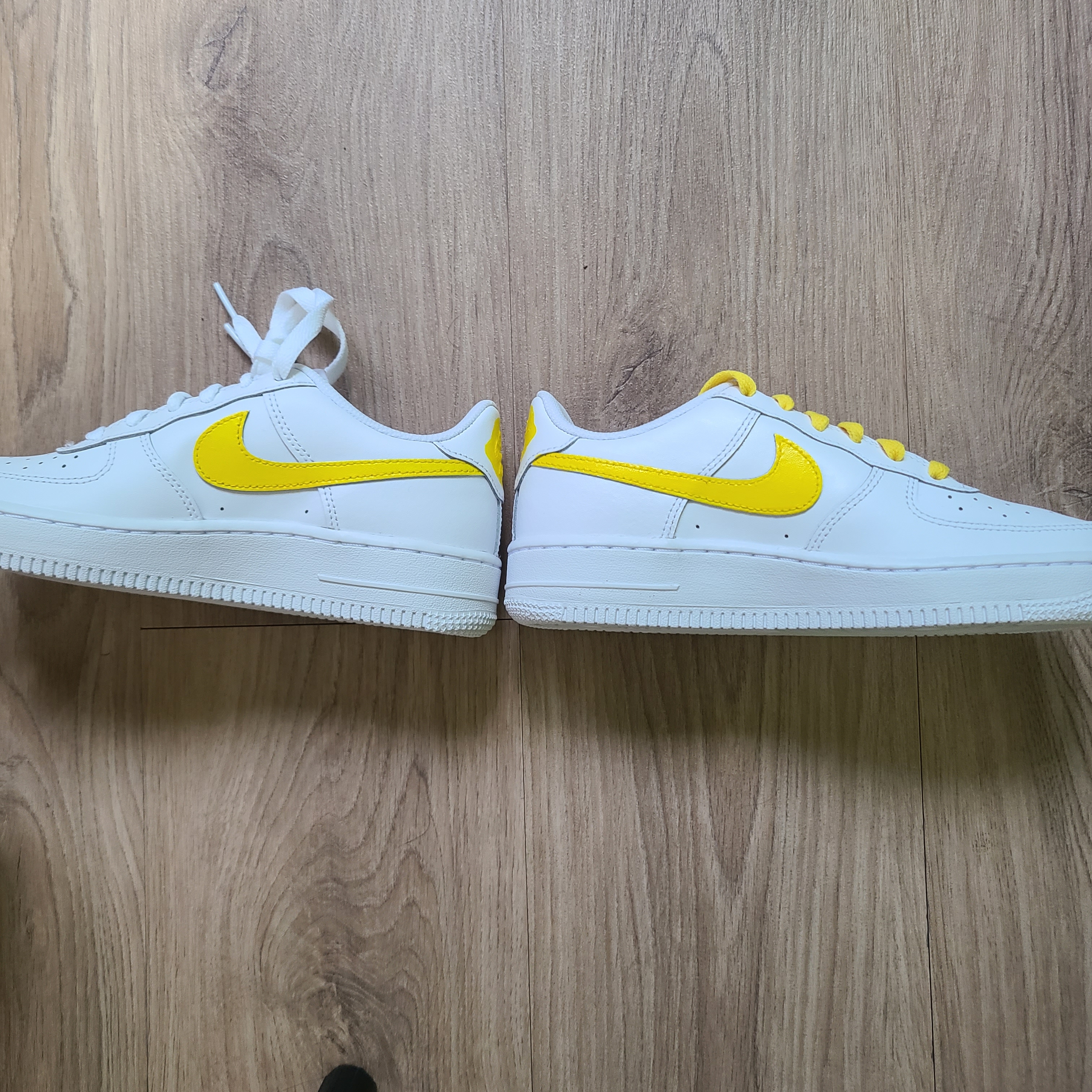 (W) Nike Air Force 1 '07 Low White 착용 스타일 - 2