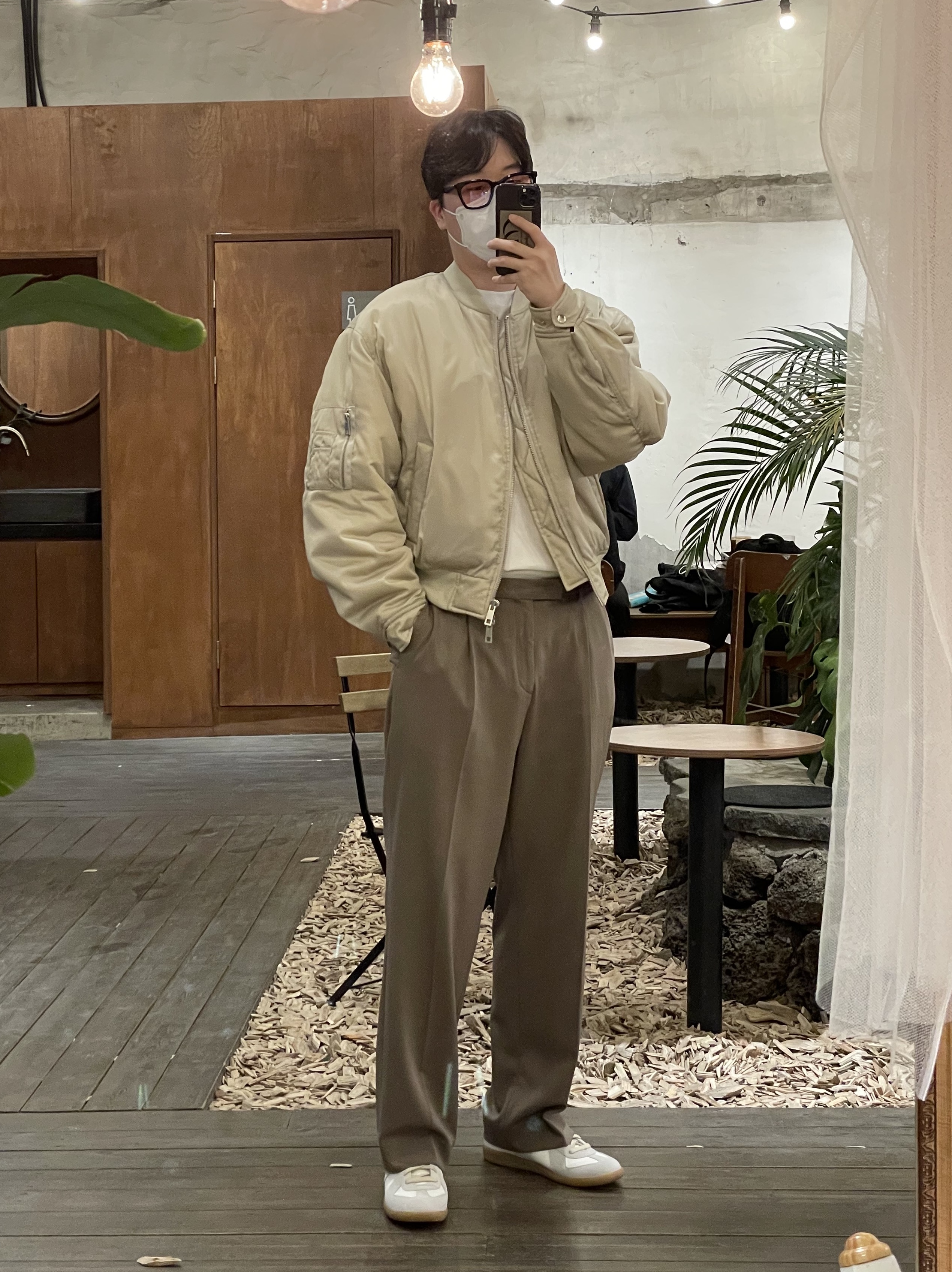 Maison Margiela Calfskin Replica Sneakers 착용 스타일