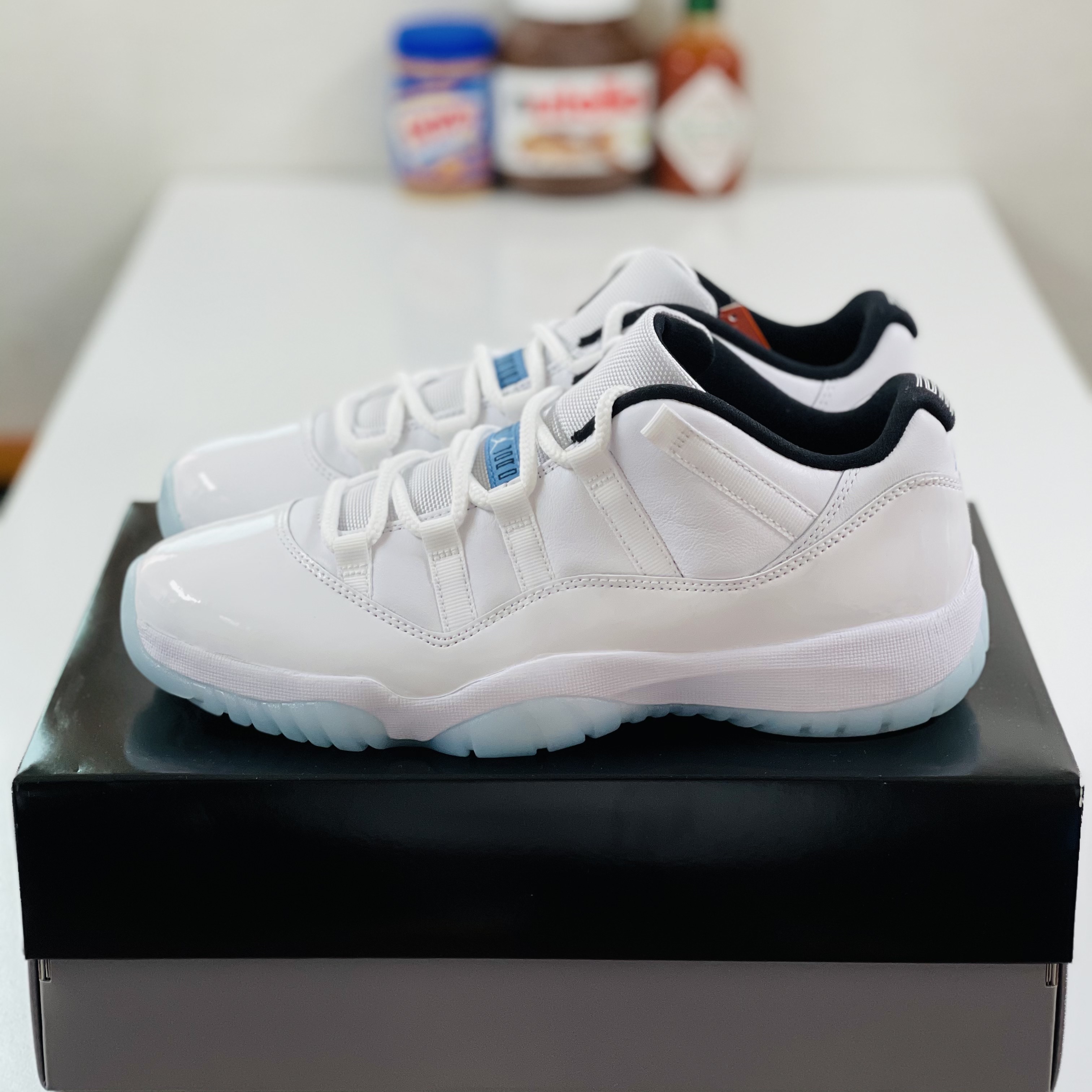 Jordan 11 Retro Low Legend Blue 착용 스타일 - 2