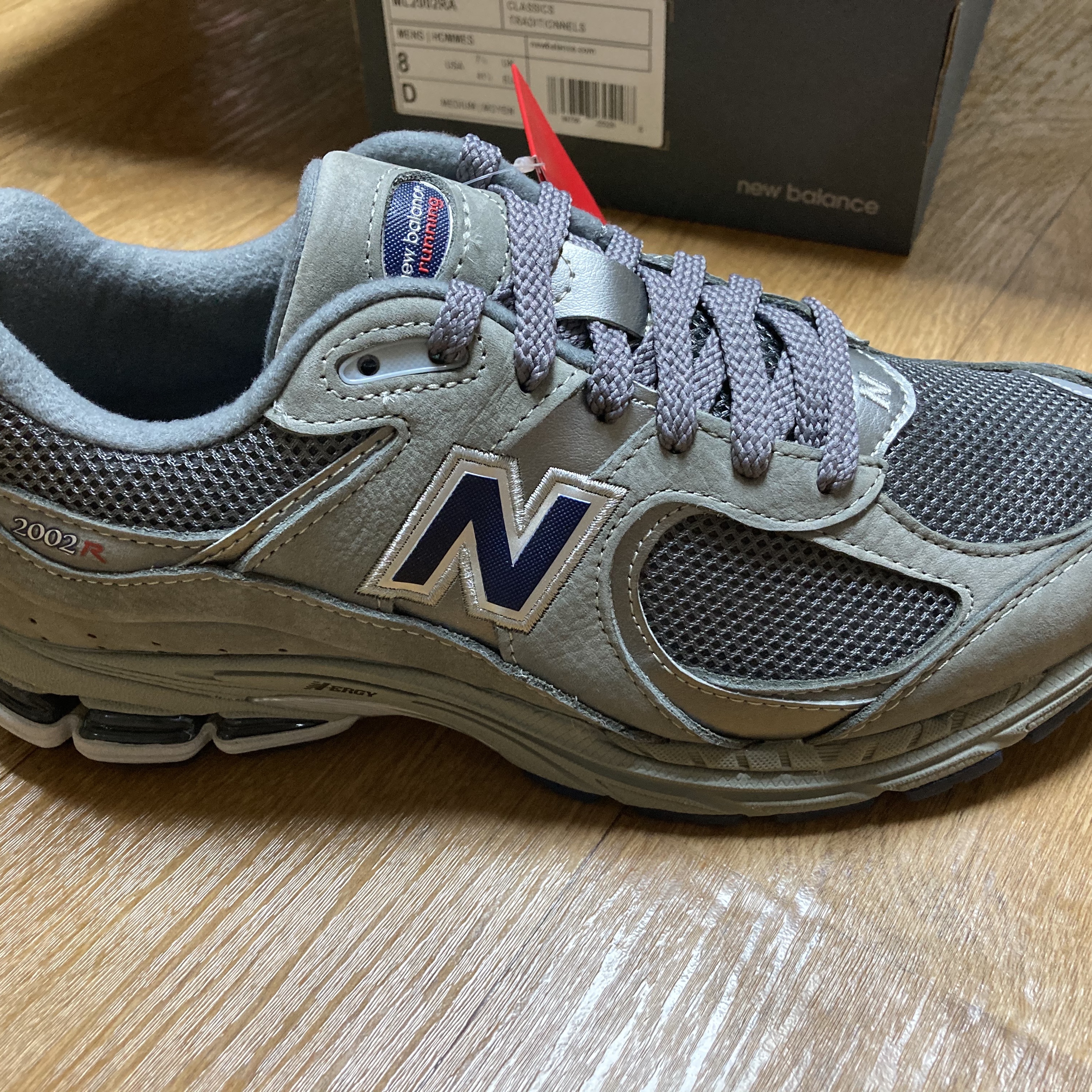 New Balance 2002R Gray, (W) New Balance 327 Grey Green - JD Sports Exclusive 착용 스타일 - 3