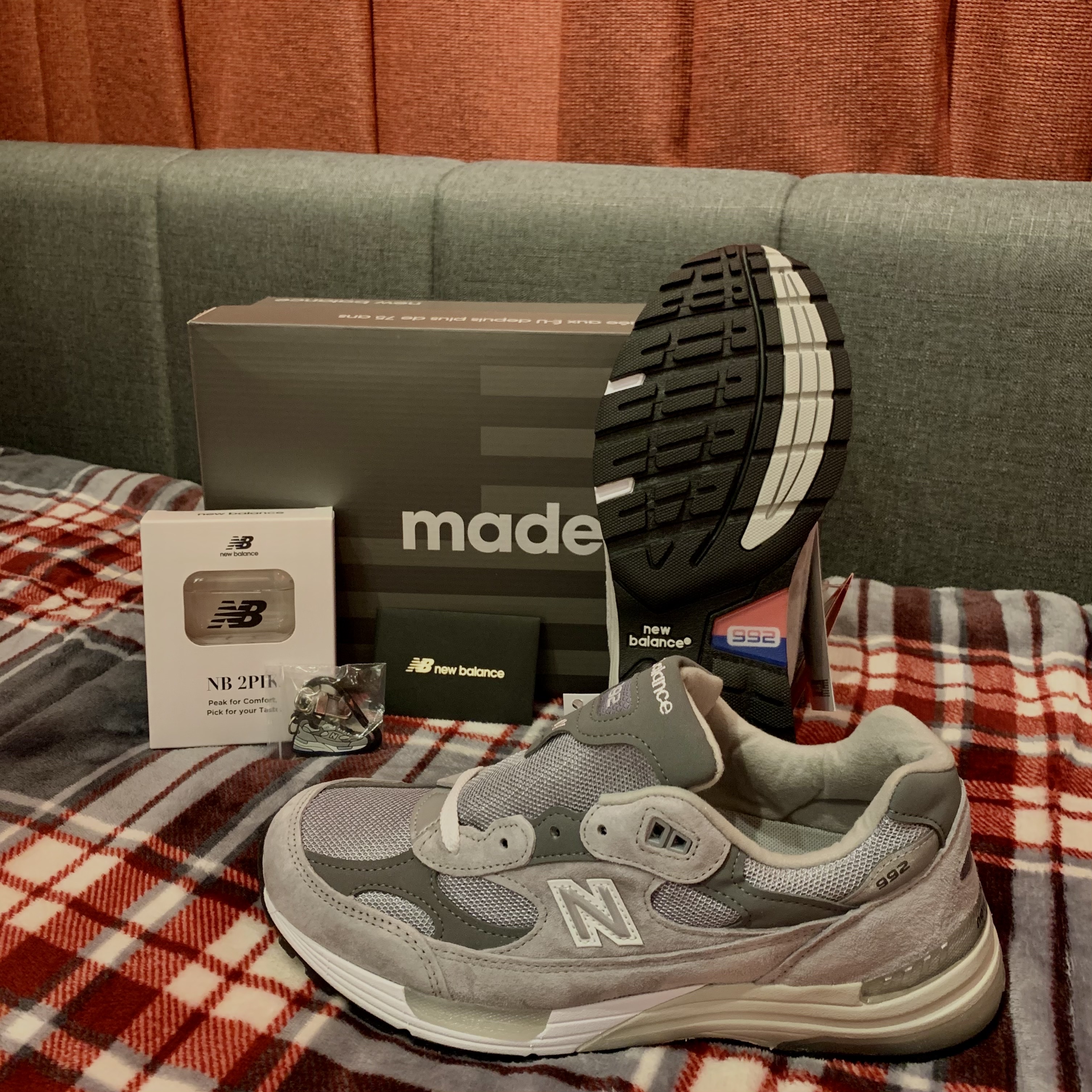 New Balance 992 Made in USA Grey - D Standard 착용 스타일 - 3