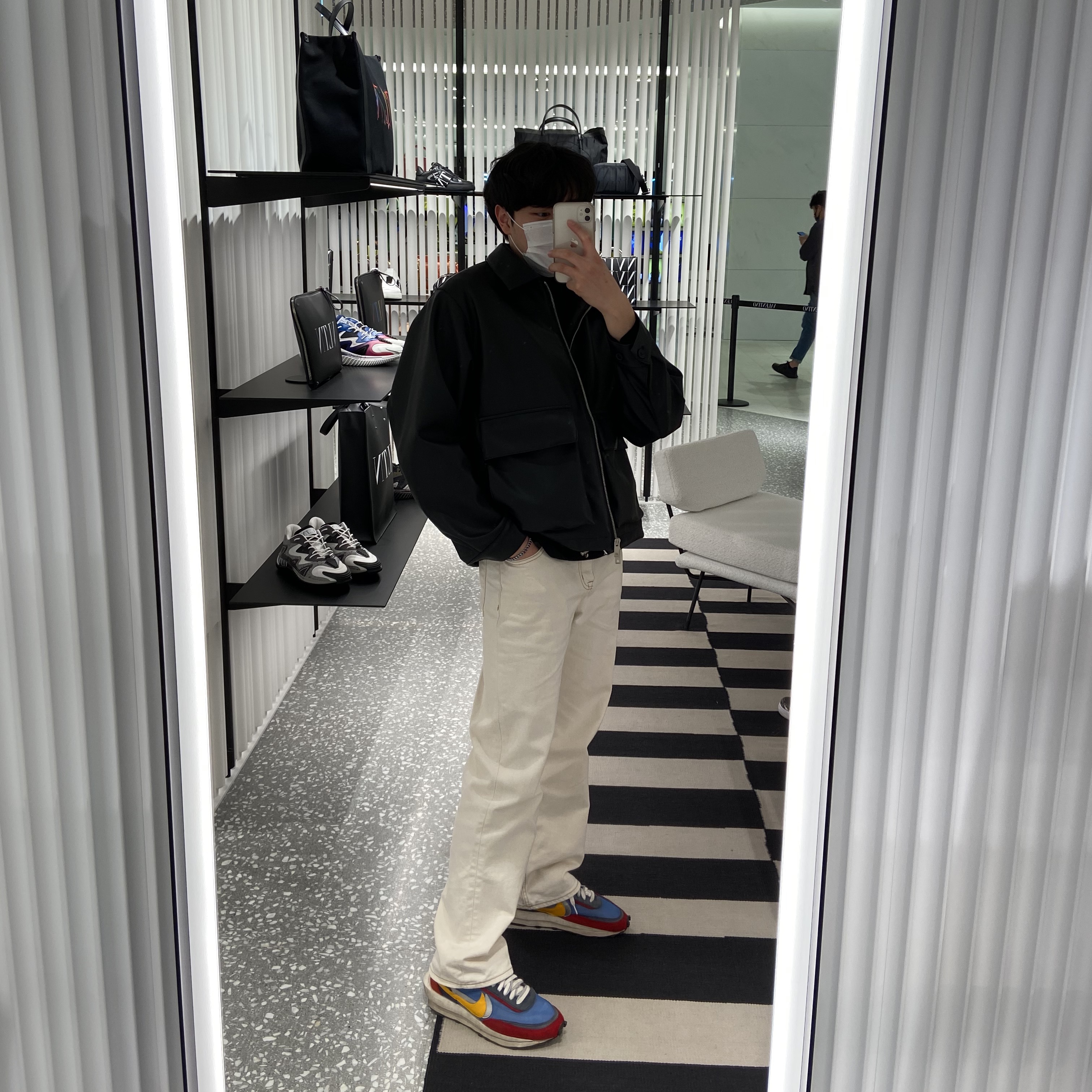 Nike x Sacai LDWaffle Blue Multi 착용 스타일