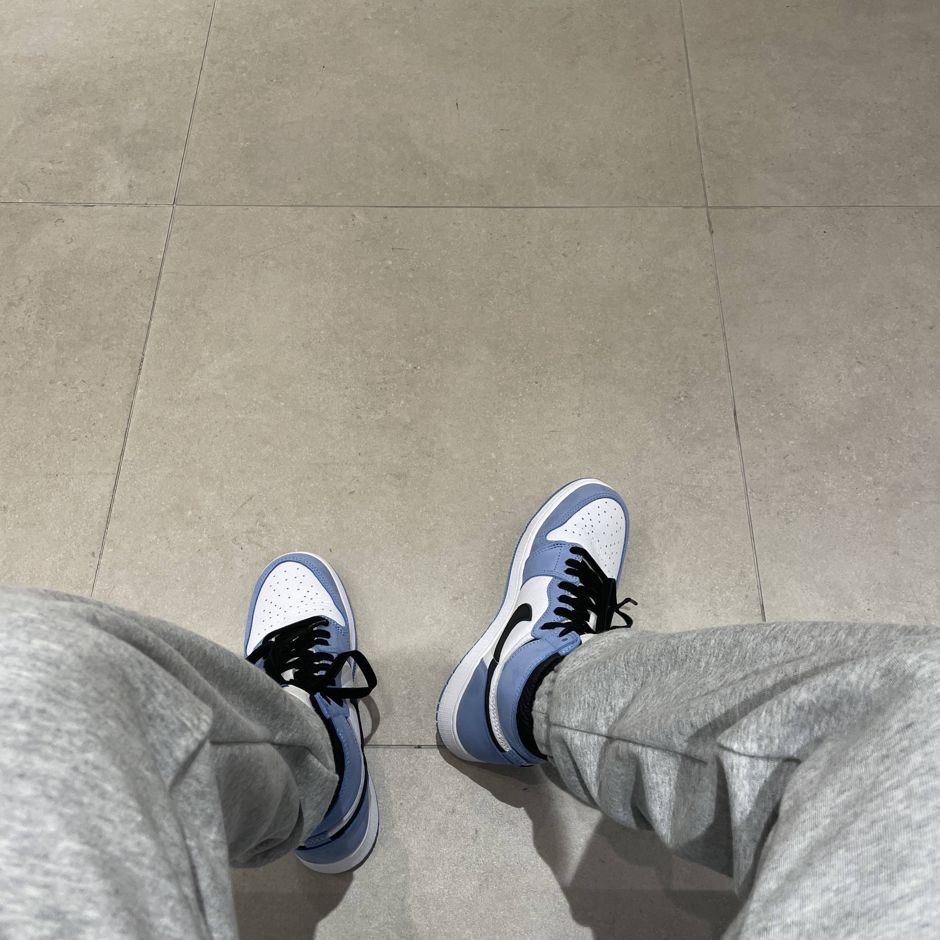 Jordan 1 Retro High OG University Blue, (GS) Jordan 1 Retro High OG University Blue 착용 스타일