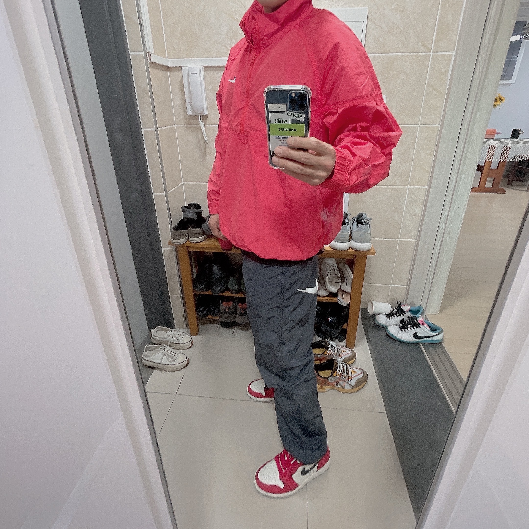 Jordan 1 Retro High OG Defiant SB LA to Chicago, Nike x Stussy Beach Pants Off Noir 착용 스타일 - 2