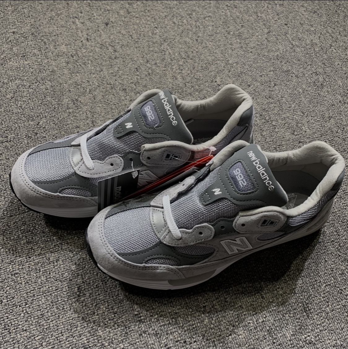 New Balance 992 Made in USA Grey - D Standard 착용 스타일 - 4