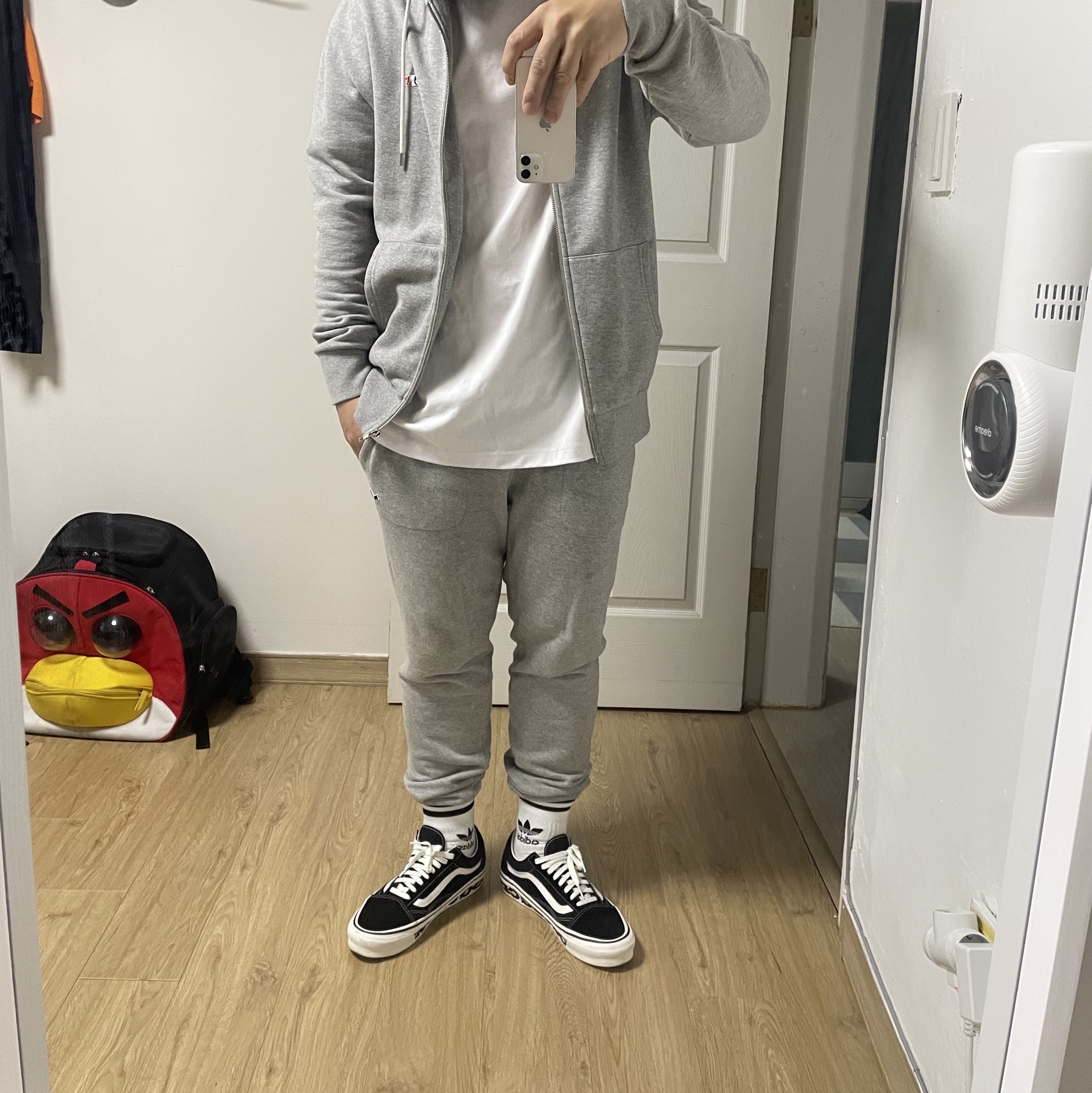 Vans Vault x CDG OG Old Skool LX Side Wall 착용 스타일