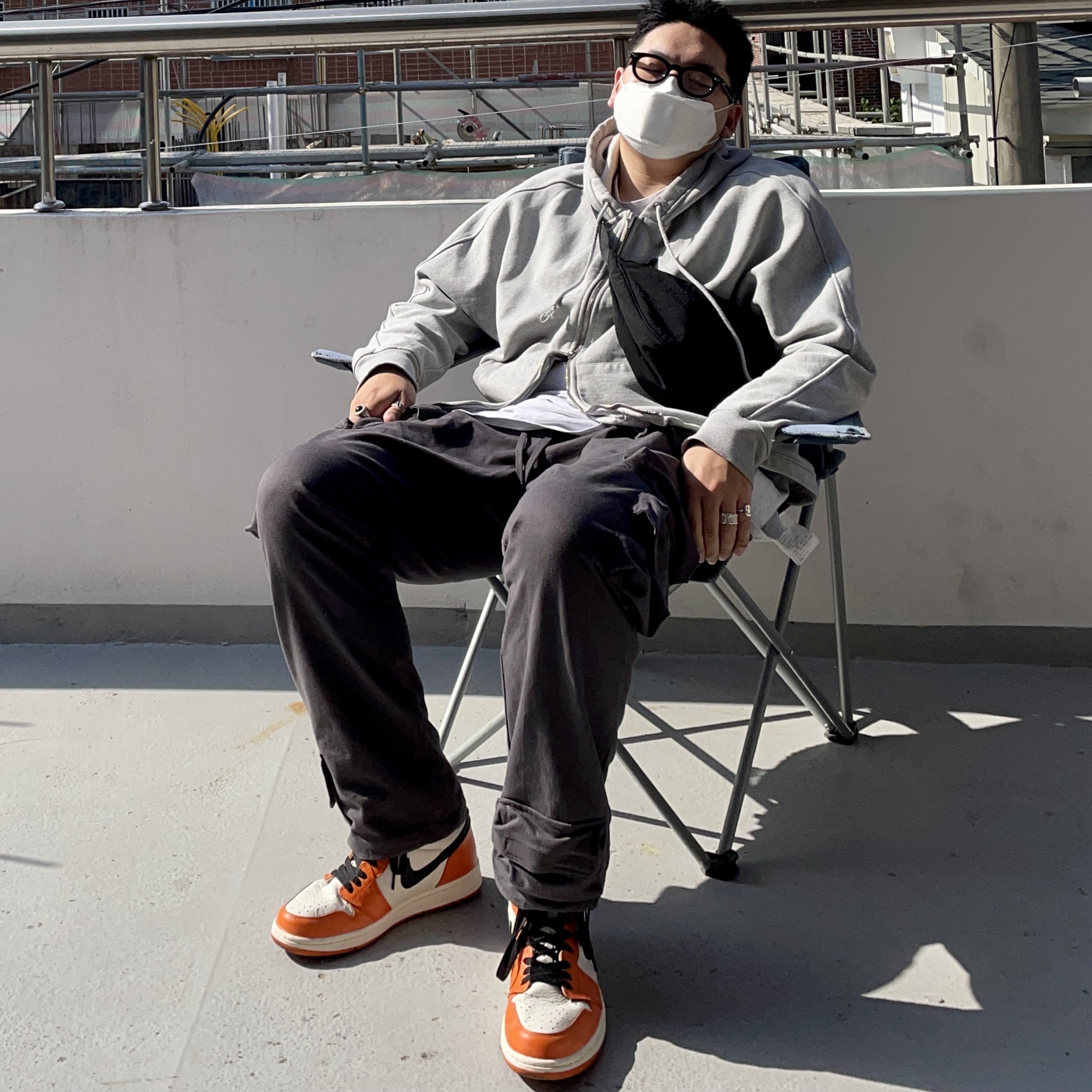 Jordan 1 Retro High OG Reverse Shattered Backboard 착용 스타일