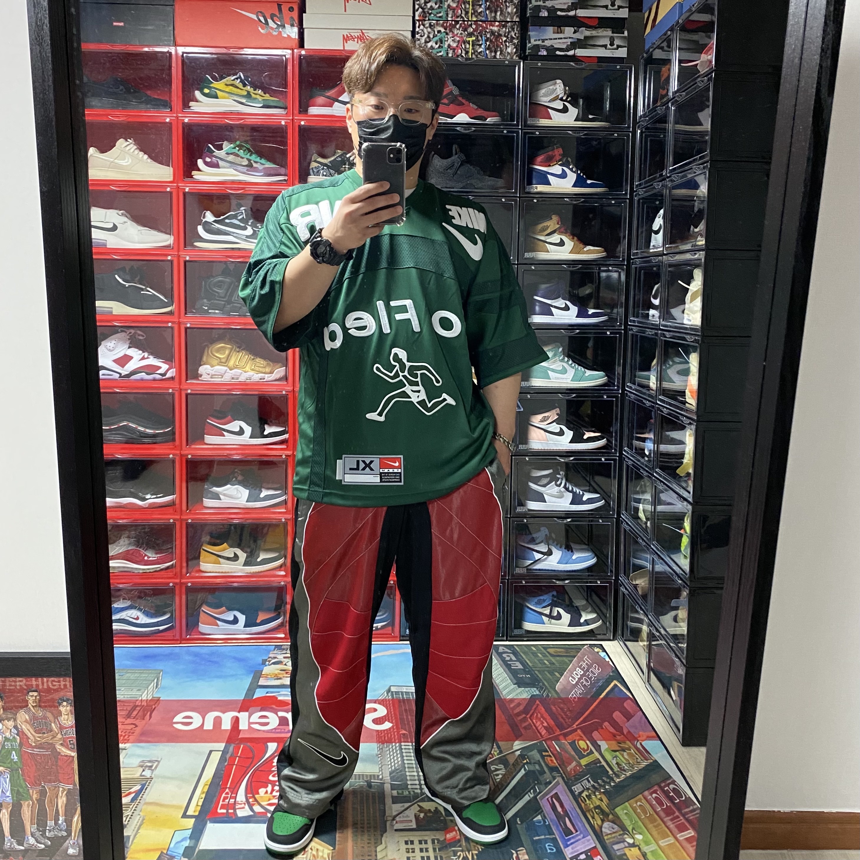 Nike x Cactus Plant Flea Market S/S Jersey Green - Asia, Nike x Cactus Plant Flea Market MX Rave Pants Red Grey Black - Asia 착용 스타일