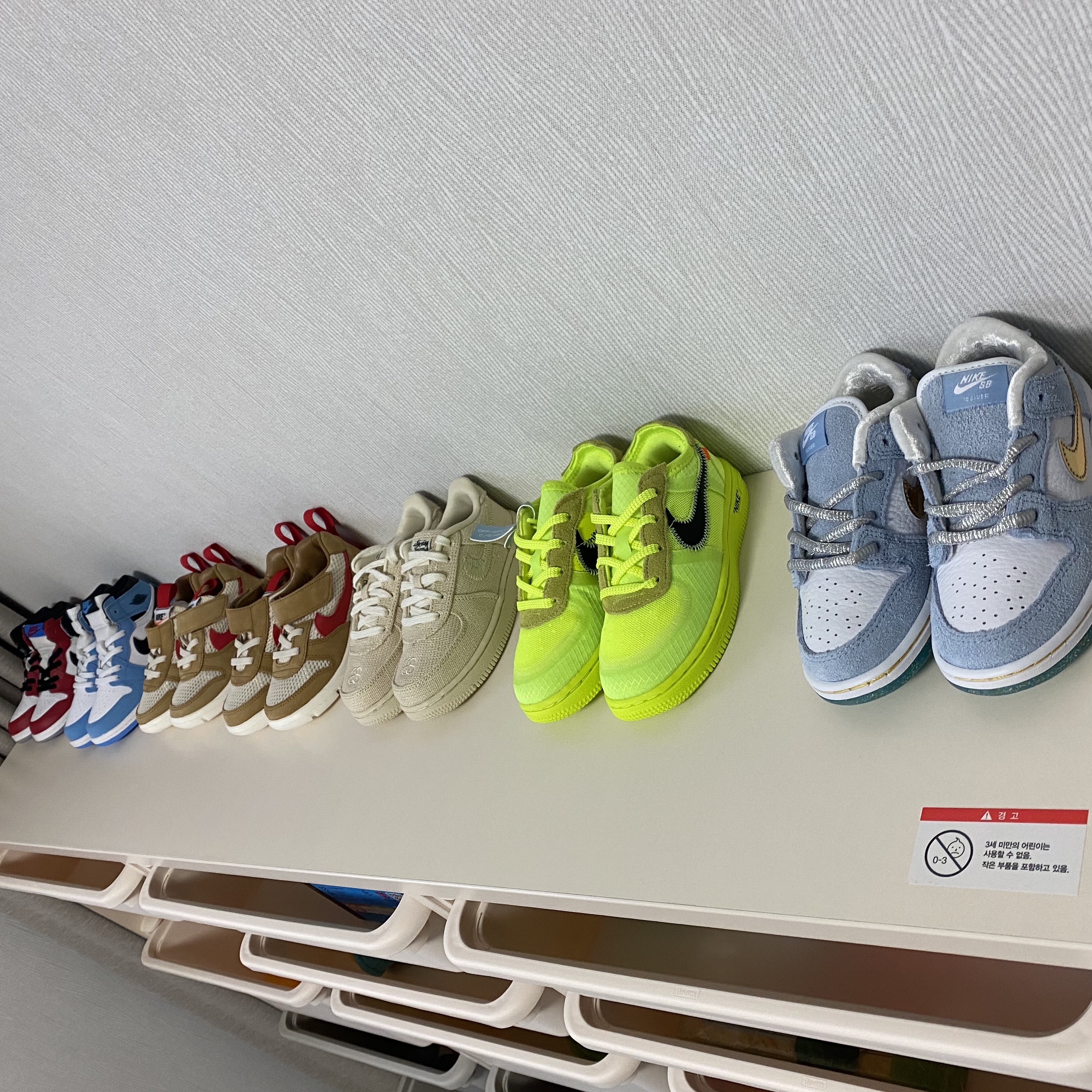 (TD) Jordan 1 Retro High Spider-Man Origin Story, (TD) Jordan 1 Retro High OG University Blue 착용 스타일 - 2