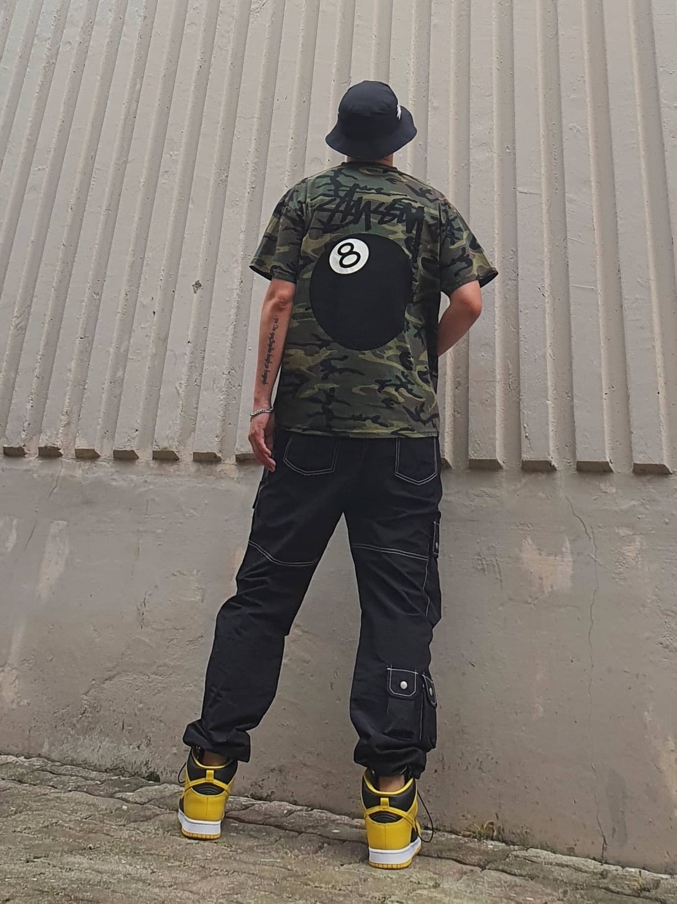Nike x Stussy Bucket Hat Black, Stussy 8 Ball T-Shirt Camo 착용 스타일