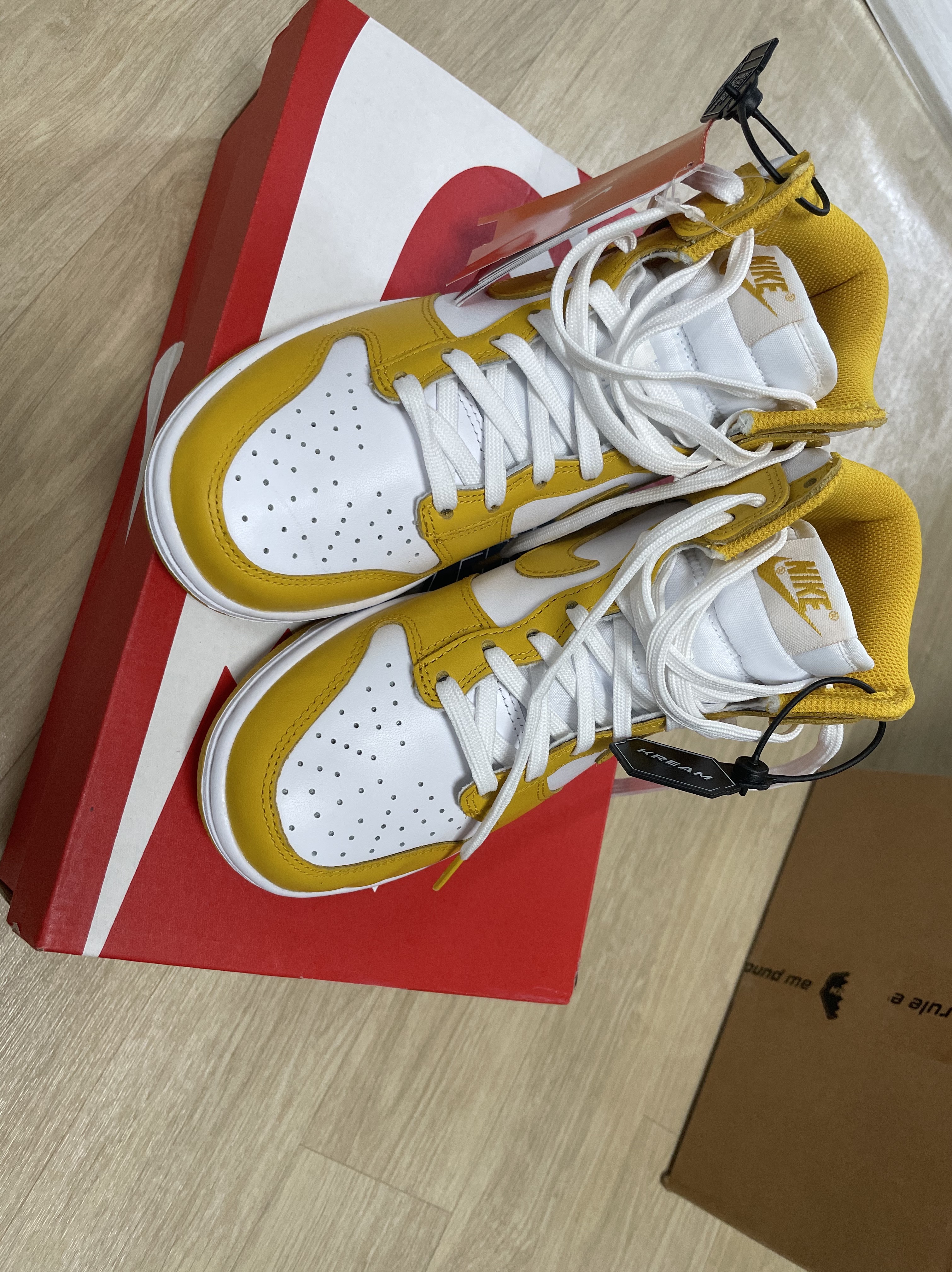 (W) Nike Dunk High Dark Sulfur 착용 스타일 - 3