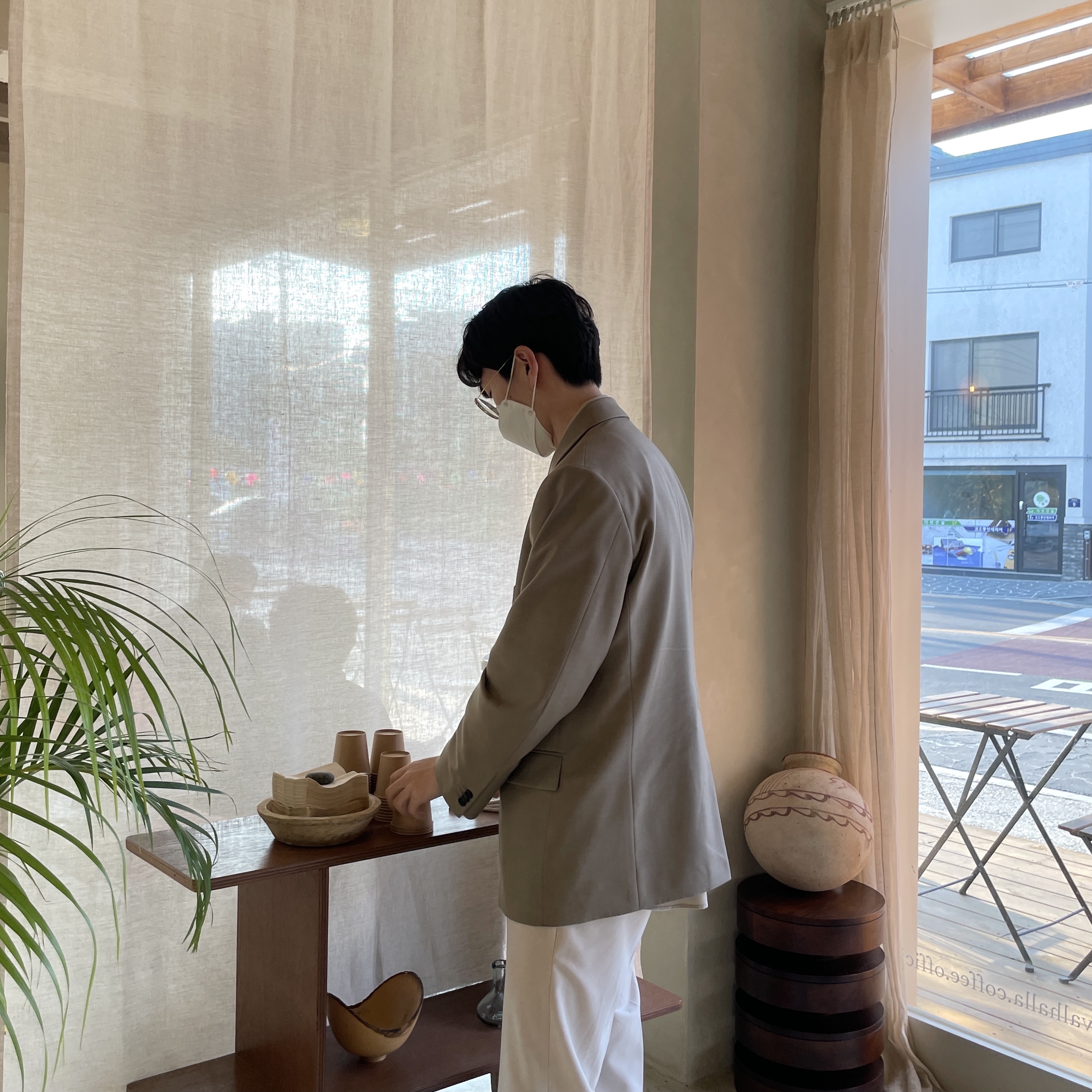 Maison Margiela Replica Paint Drop Sneakers 착용 스타일 - 3