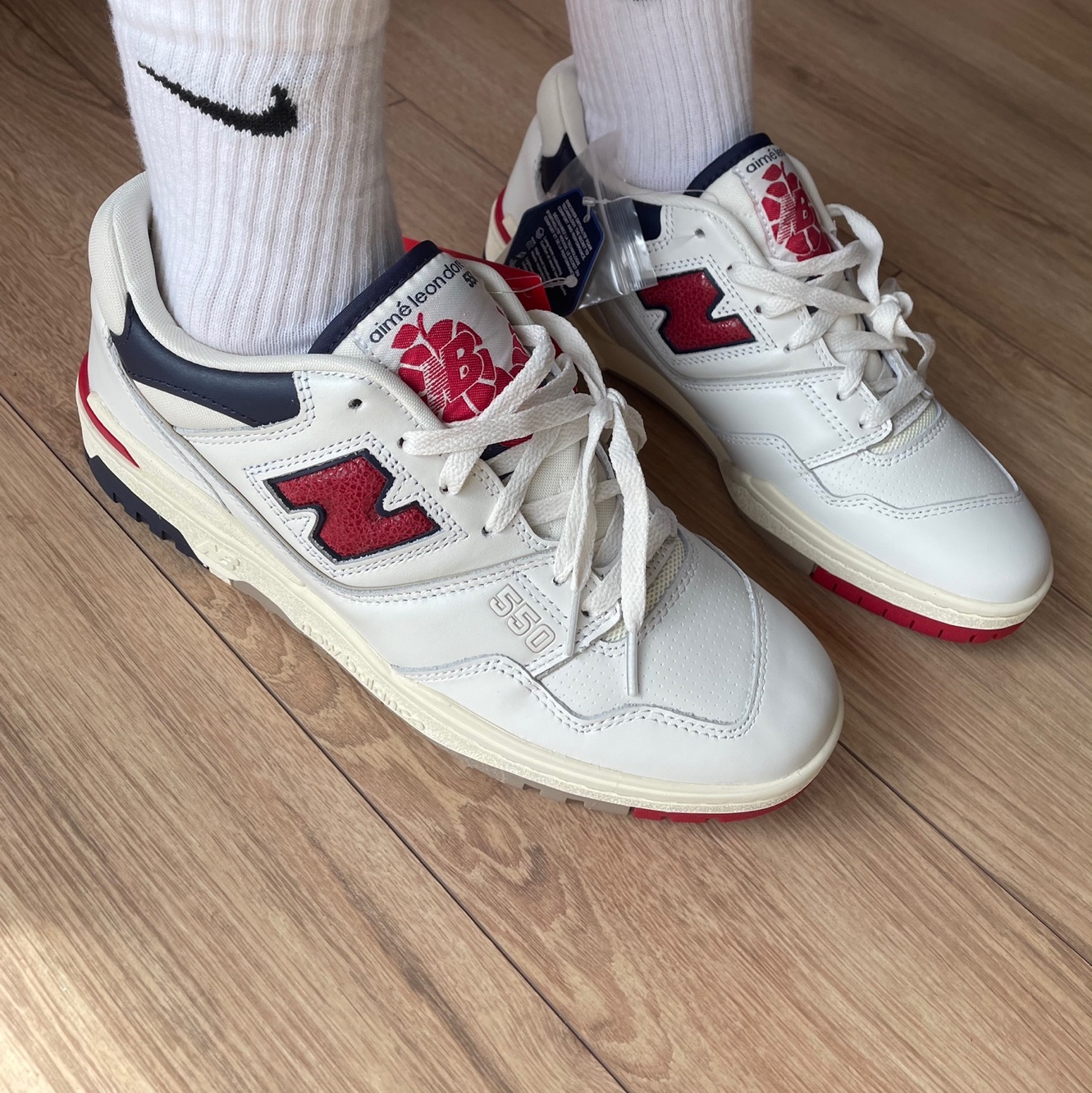 New Balance x Aime Leon Dore 550 Navy Red 착용 스타일 - 3
