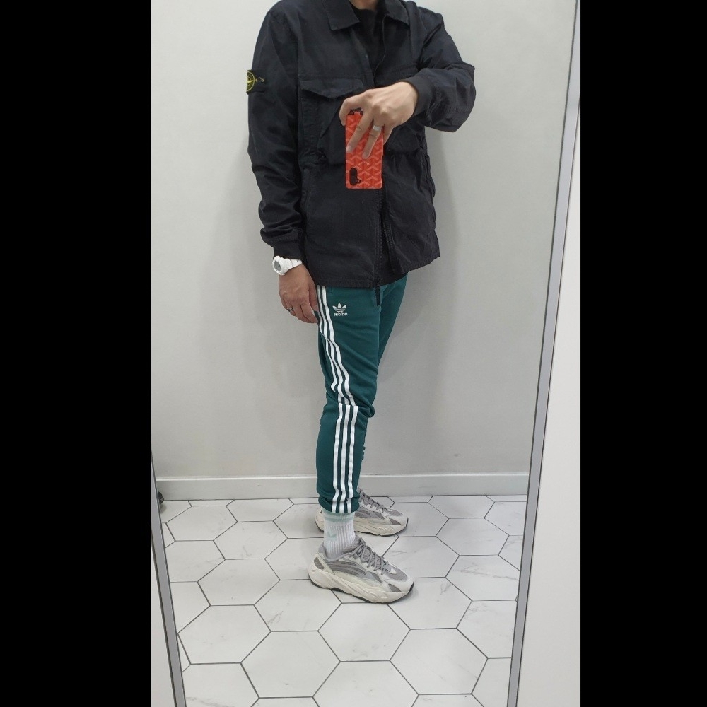 Adidas Yeezy Boost 700 V2 Static 2018, (TD) Jordan 11 Retro Little Flex Black 착용 스타일 - 2