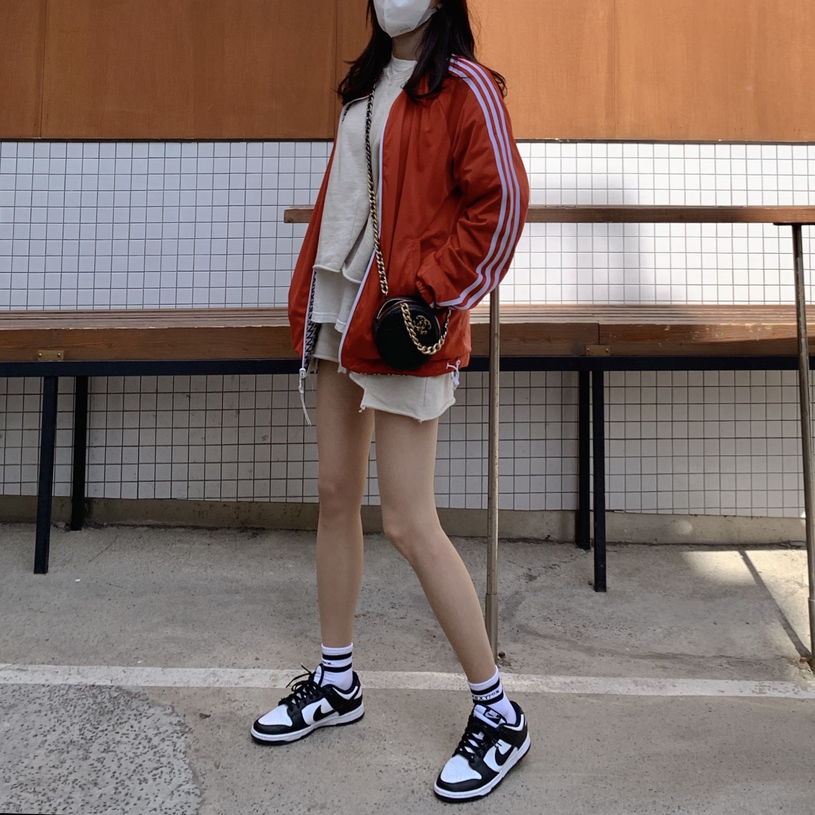(W) Nike Dunk Low Black 착용 스타일 - 1