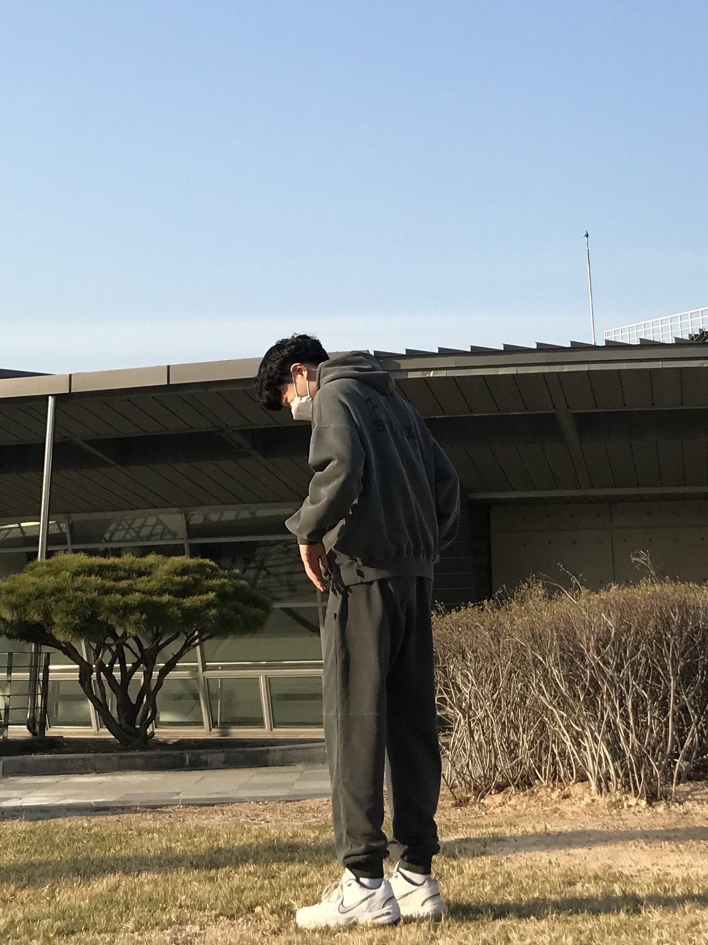 IAB Studio Blocked Pigment Hoodie Black, IAB Studio Blocked Pigment Sweatpants Black 착용 스타일