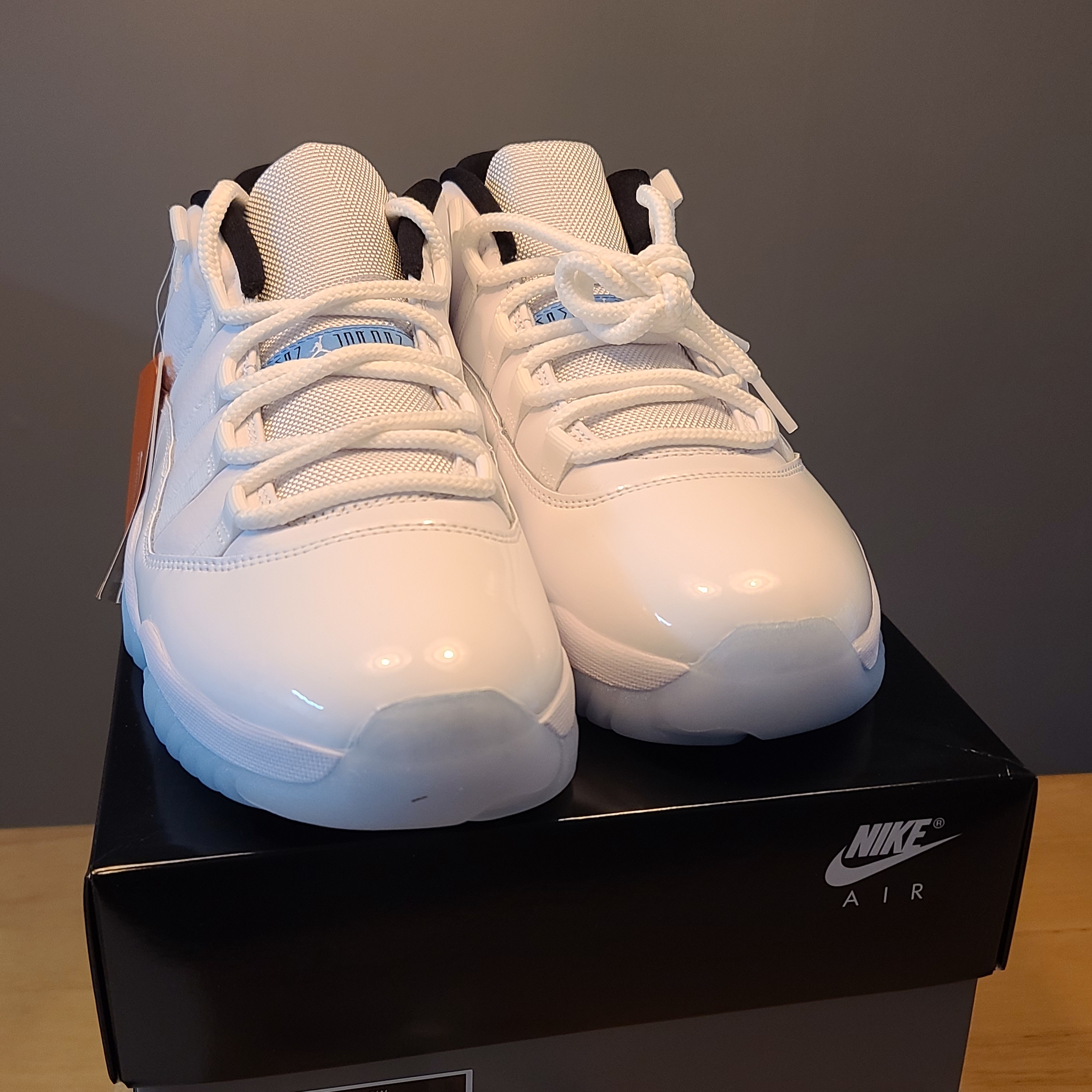 Jordan 11 Retro Low Legend Blue 착용 스타일