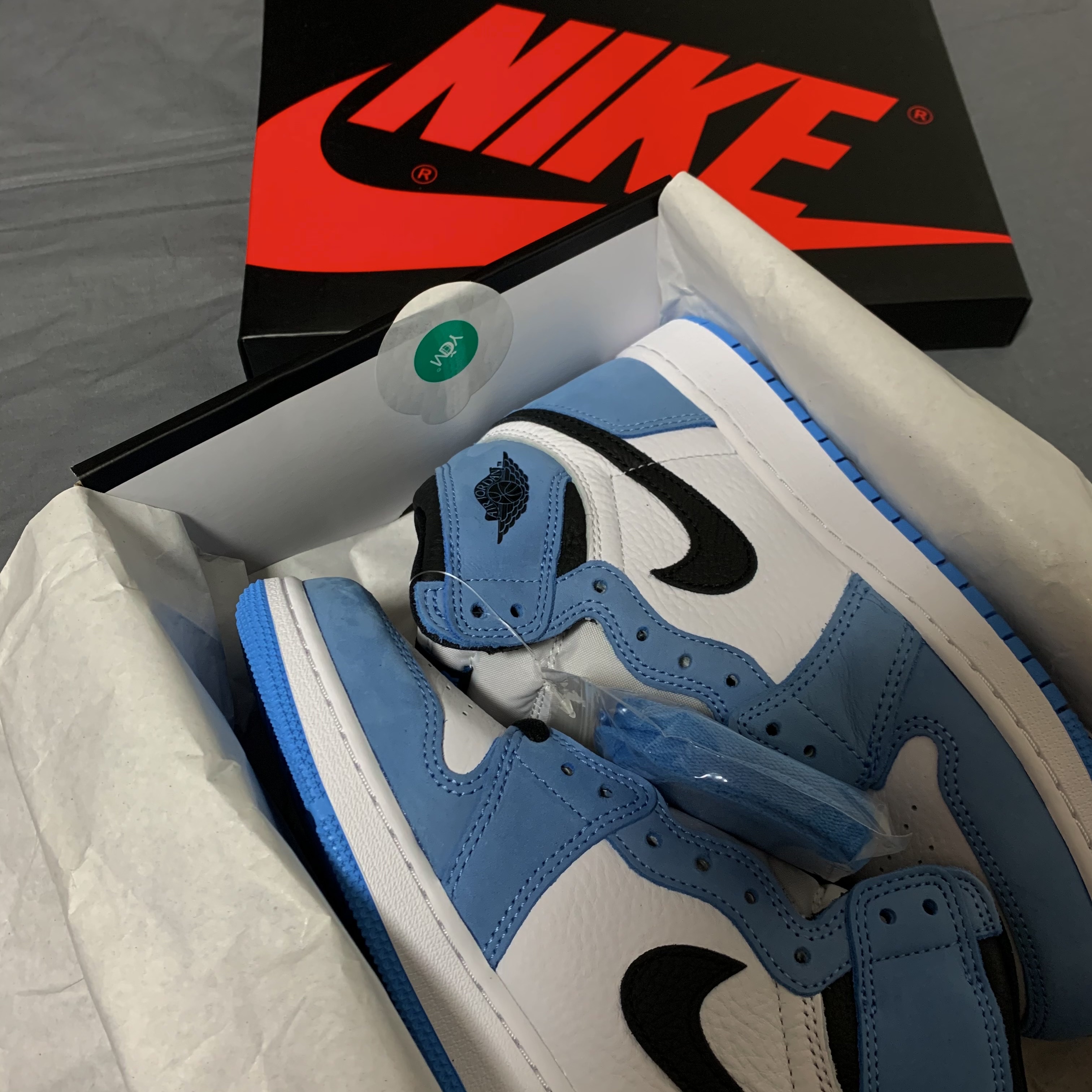 (GS) Jordan 1 Retro High OG University Blue 착용 스타일