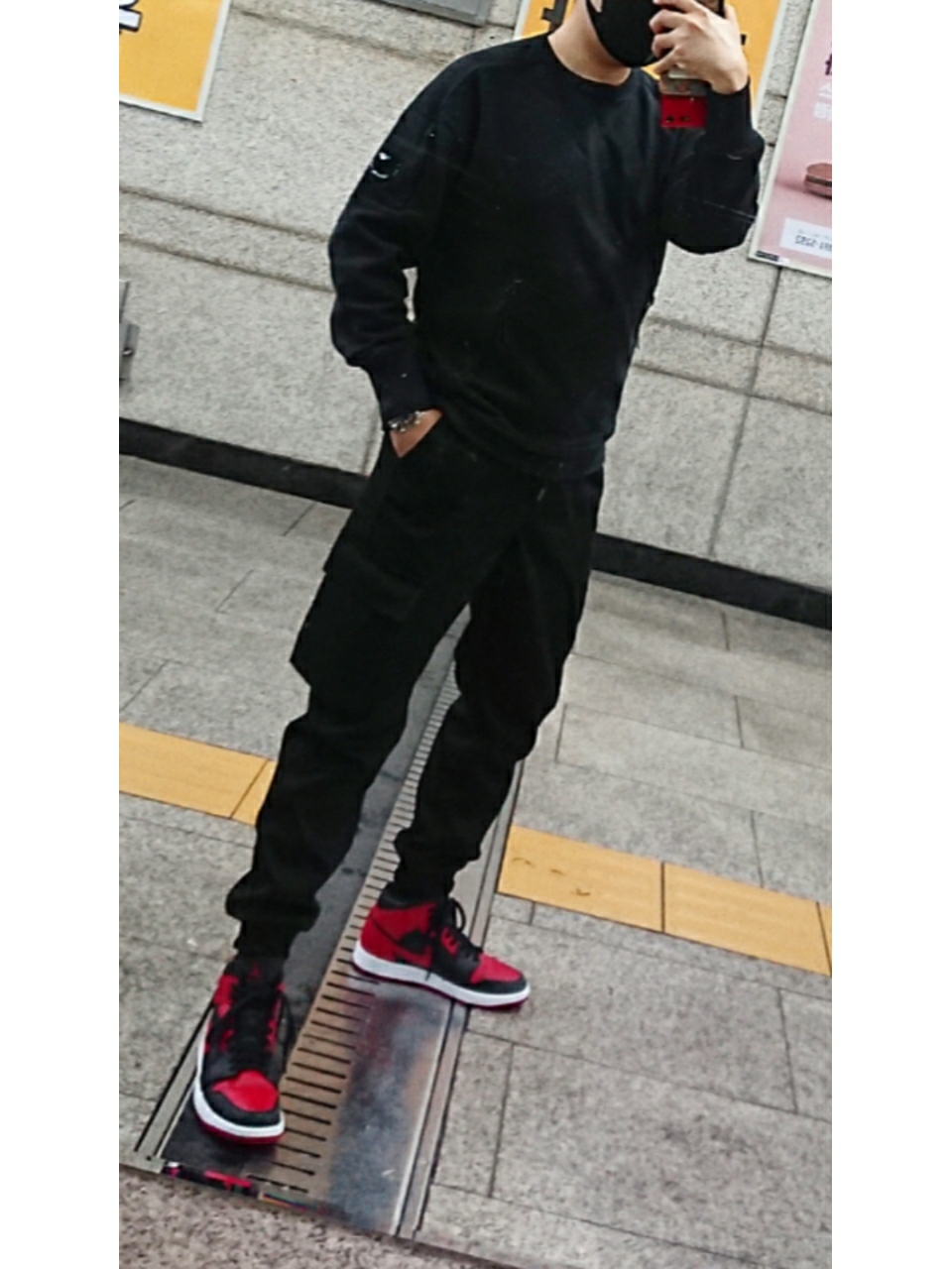 Jordan 1 Mid Bred Banned 2020 착용 스타일 - 1