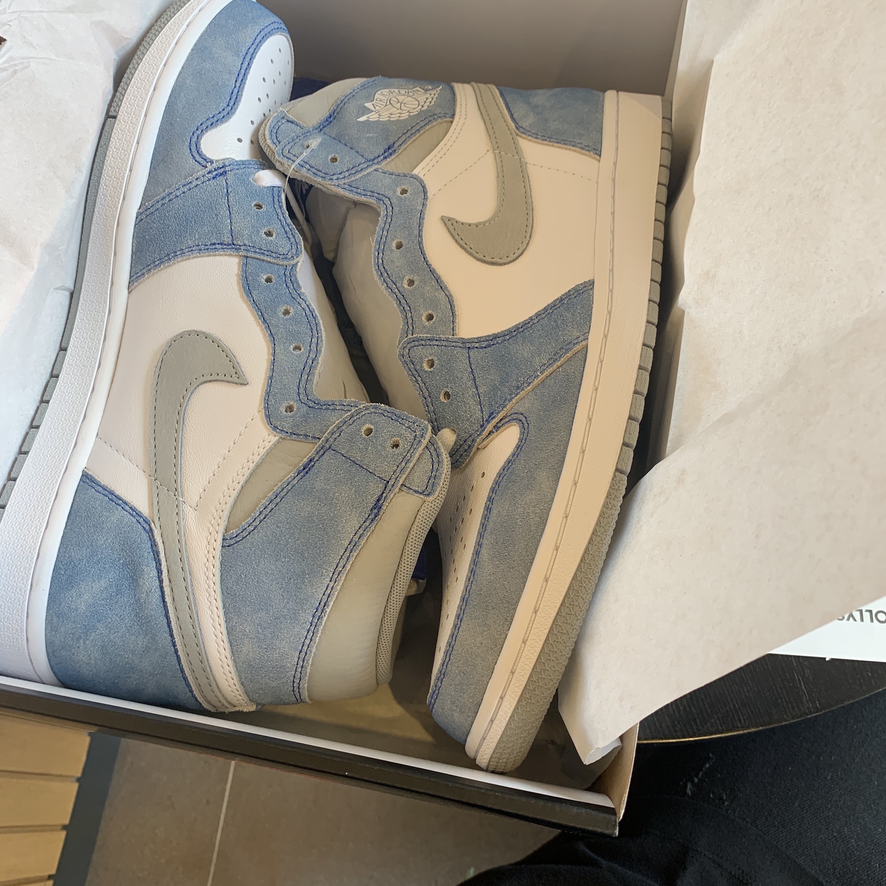 Jordan 1 Retro High OG Hyper Royal, Jordan 1 Retro High OG Gym Red 착용 스타일 - 3
