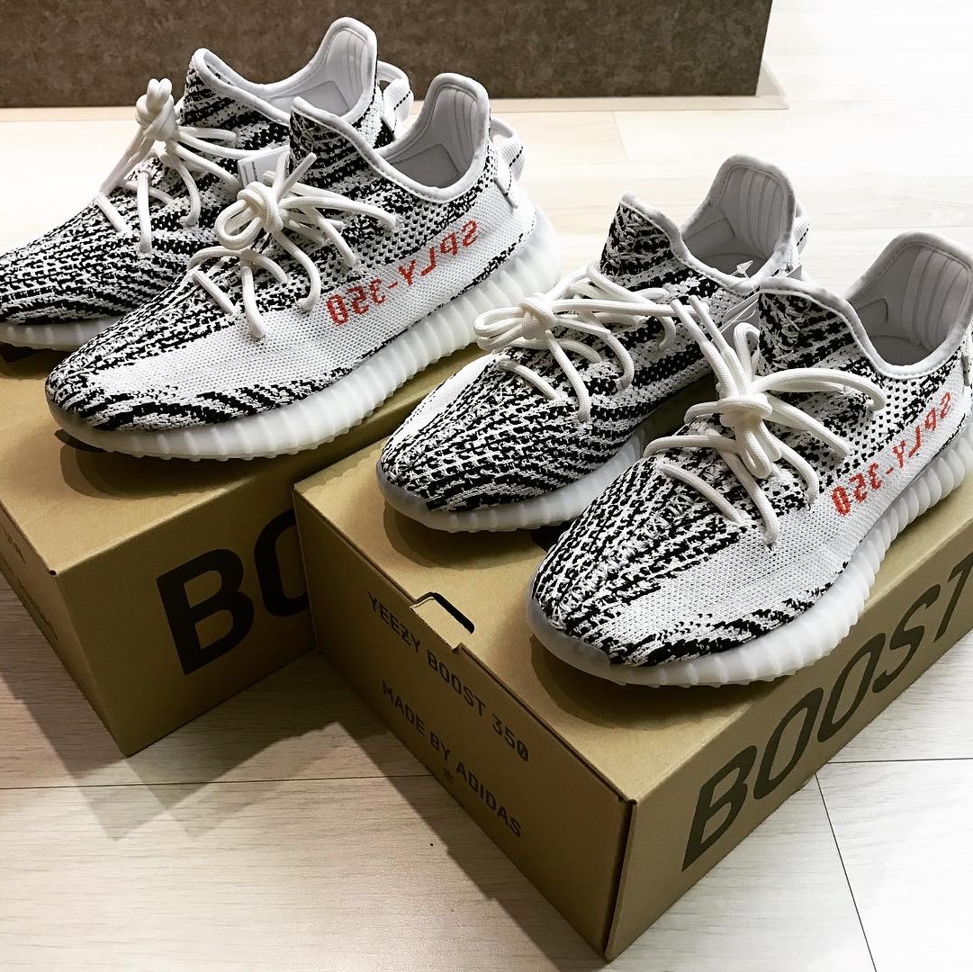 Adidas Yeezy Boost 350 V2 Zebra 2017/2019/2020 착용 스타일