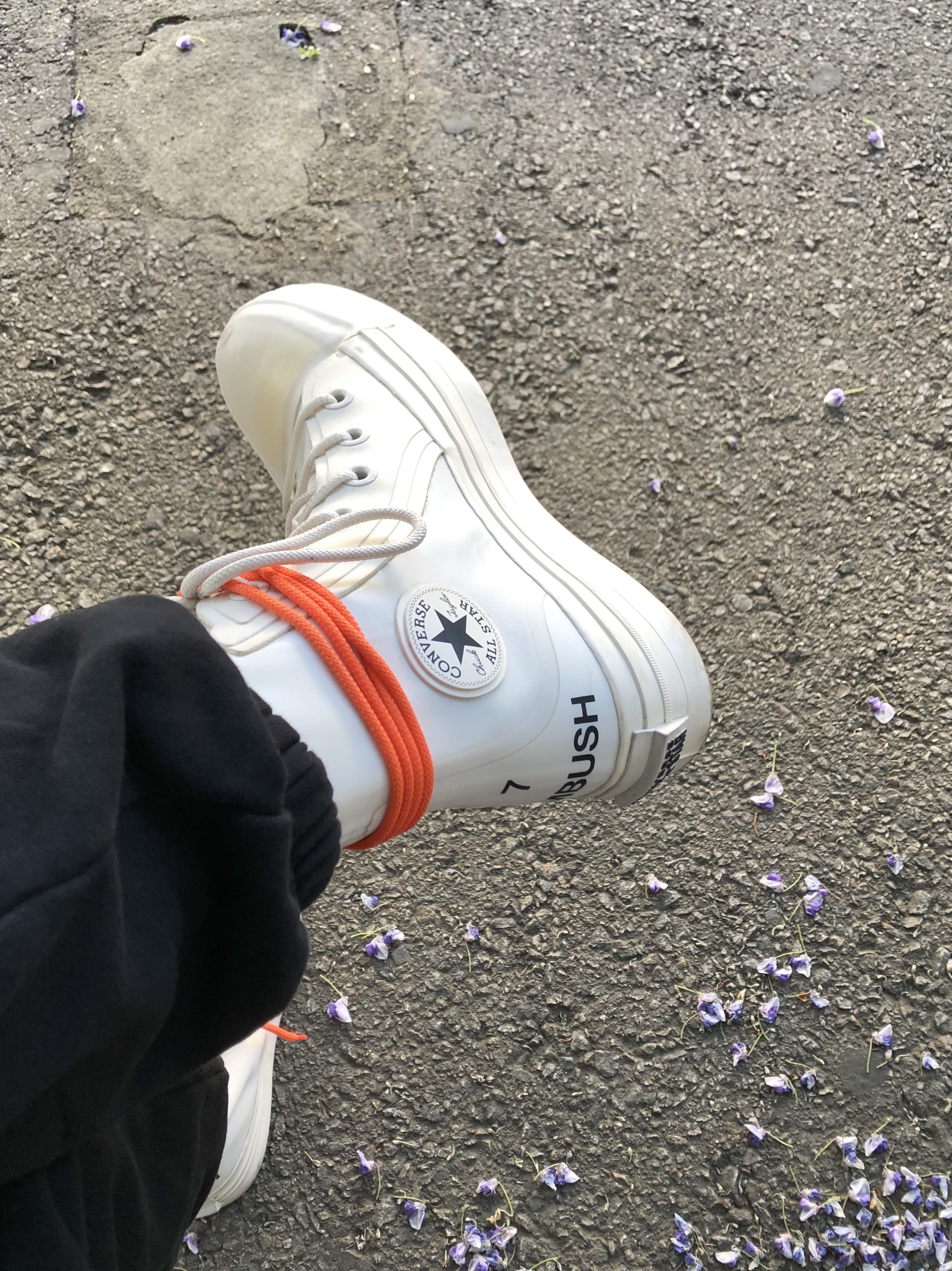 Converse x Ambush Chuck 70 Hi White 착용 스타일 - 1