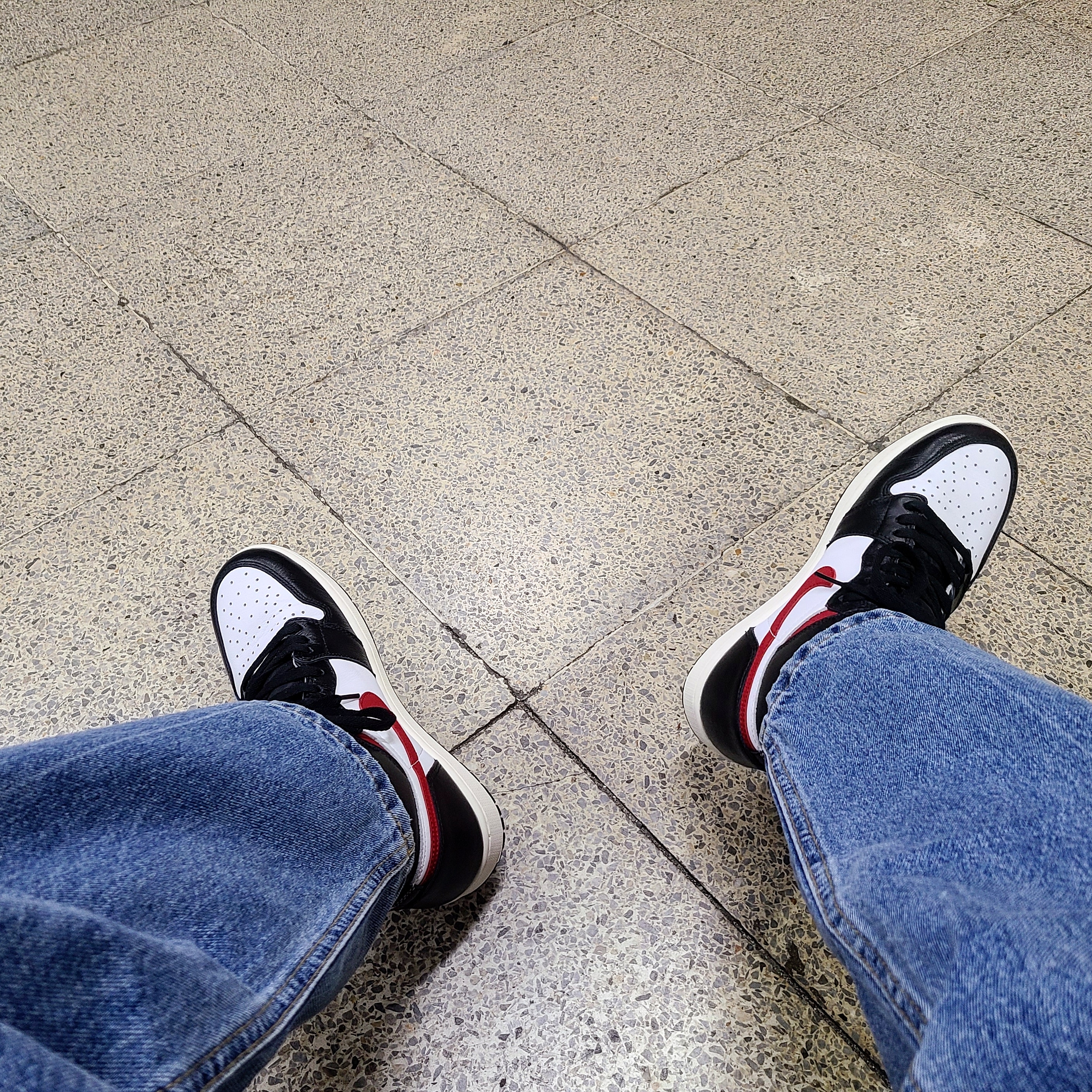 Jordan 1 Retro High OG Gym Red 착용 스타일