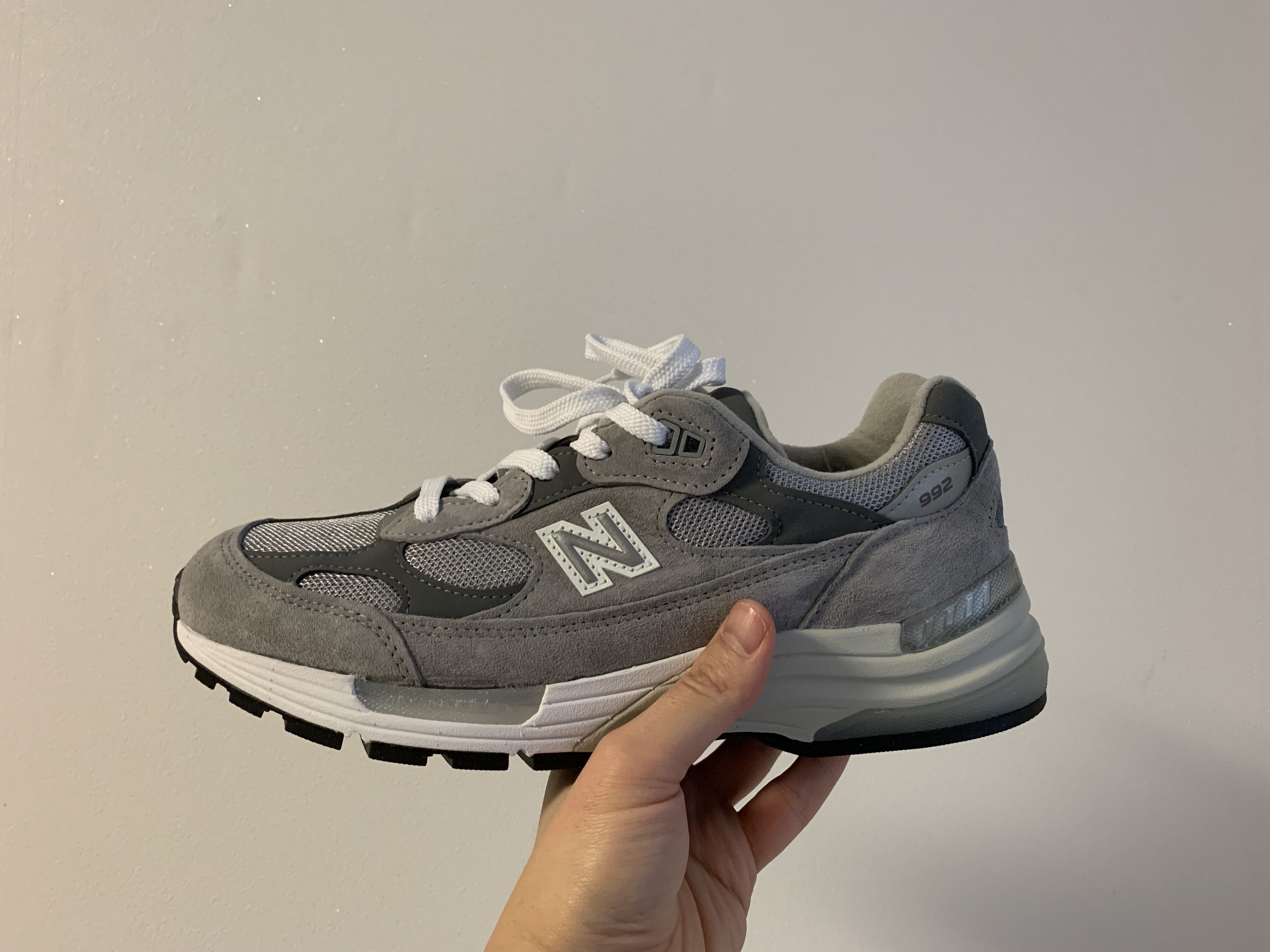 New Balance 992 Made in USA Grey - D Standard 착용 스타일