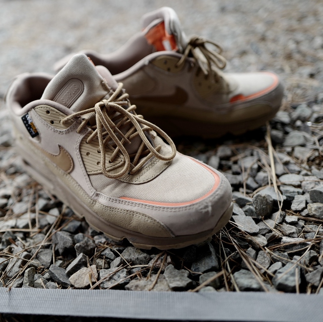 Nike Air Max 90 Surplus Desert 착용 스타일 - 1