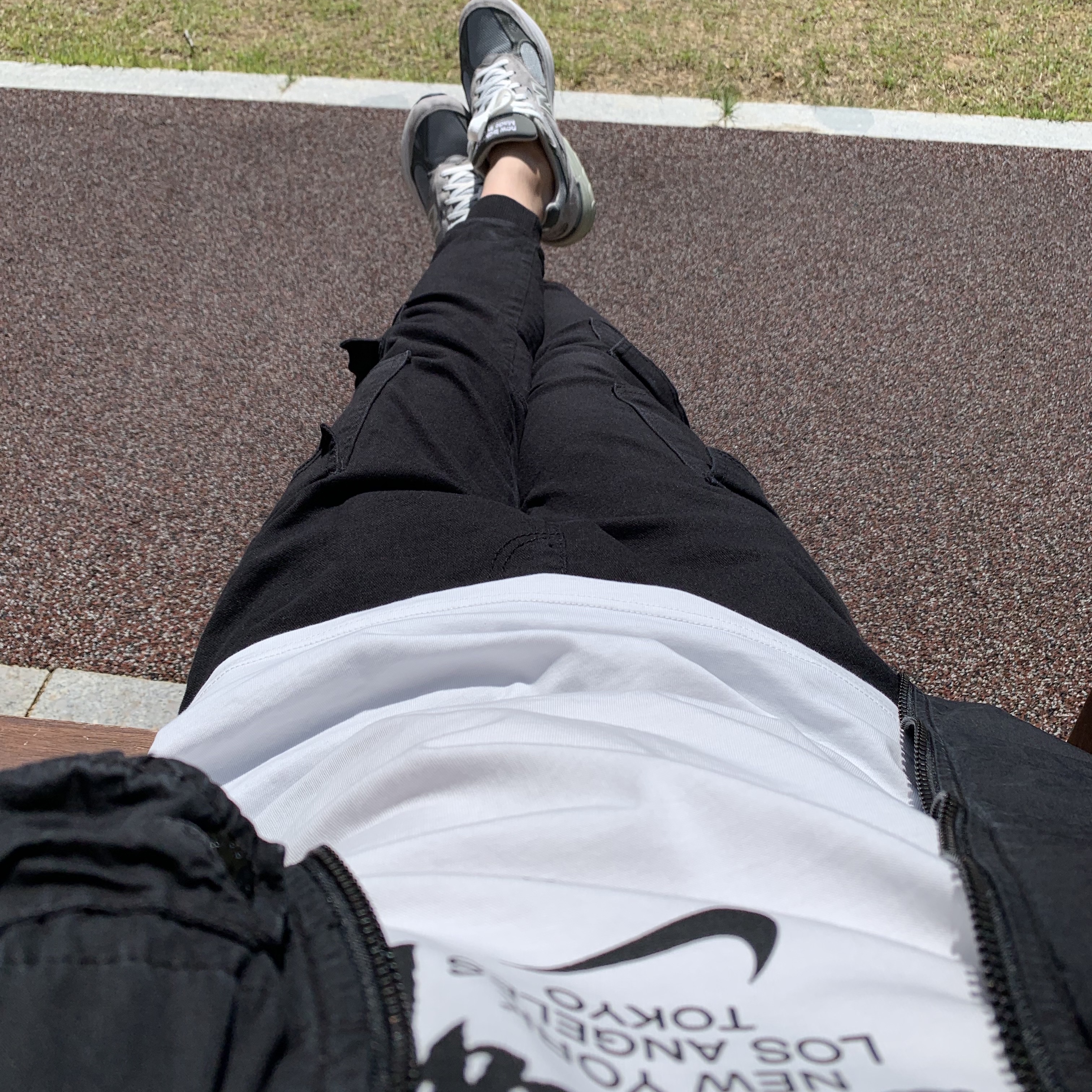 New Balance 993 Made in USA Grey - D Standard, Nike x Stussy WT T-Shirt White - Asia 착용 스타일