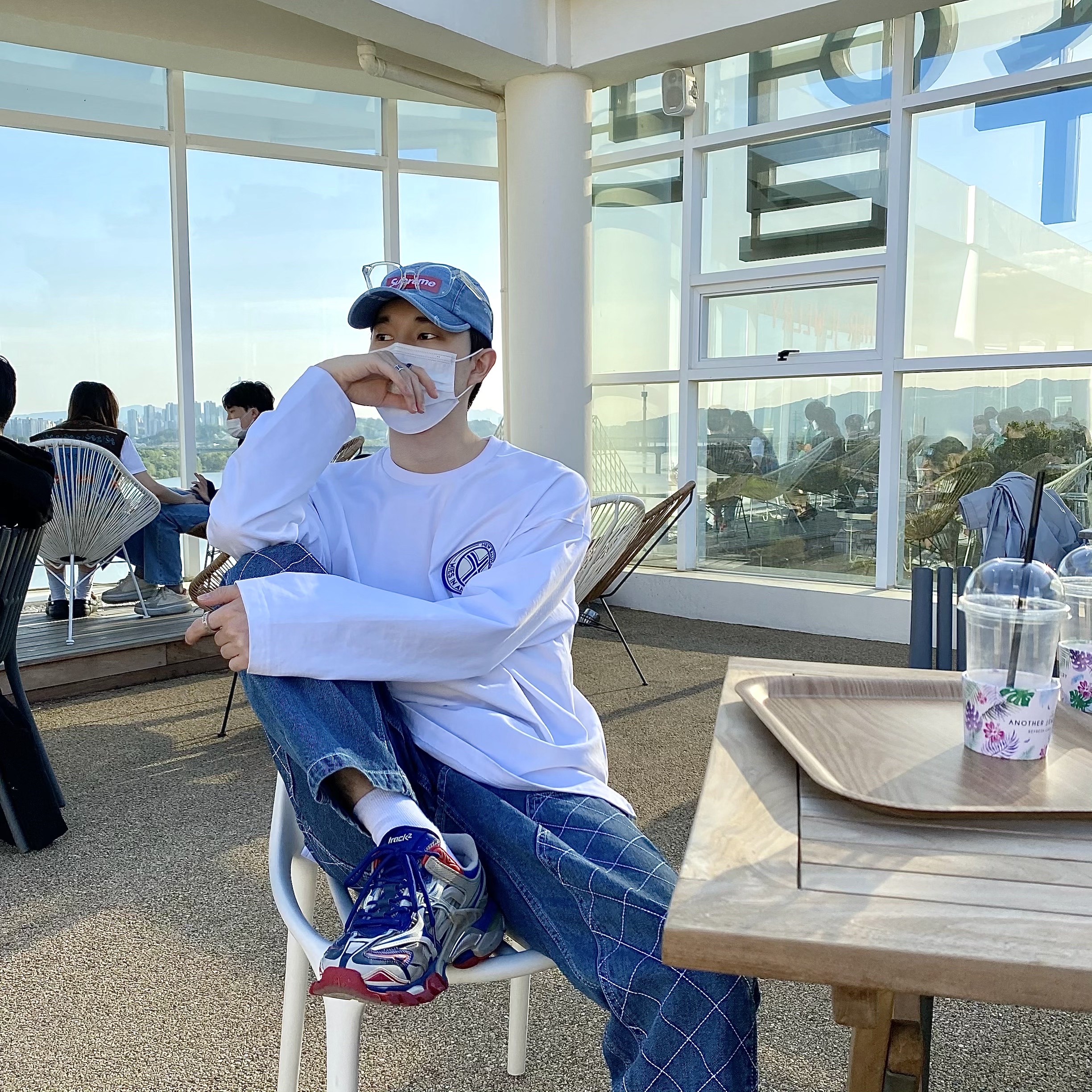 Balenciaga Track.2 Sneakers Blue Red 2019 착용 스타일