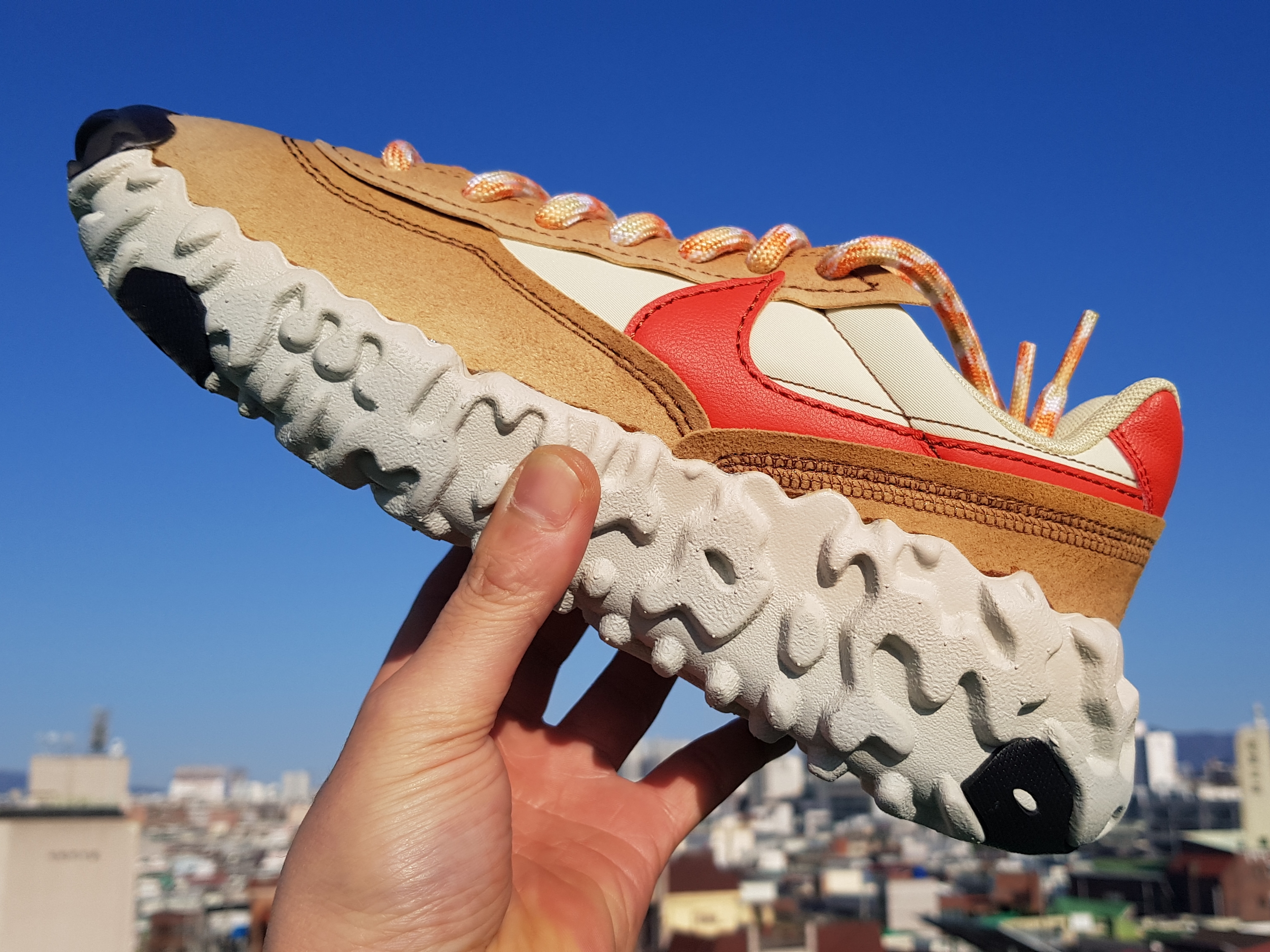 Nike Overbreak SP Fossil 착용 스타일
