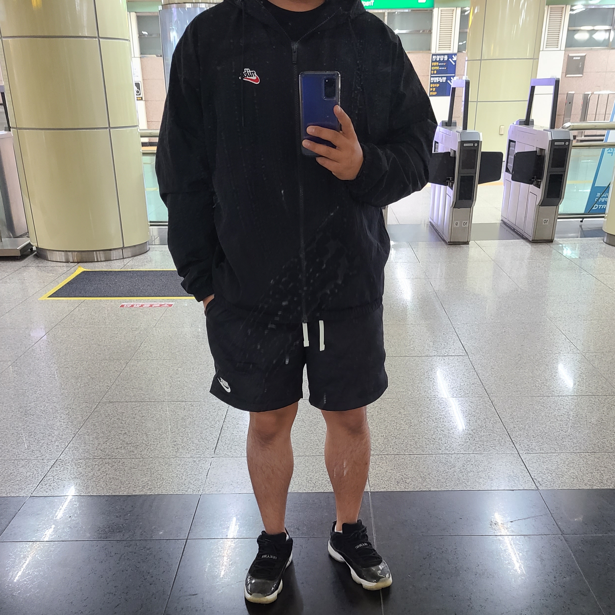 Jordan 11 Retro Low Barons 착용 스타일