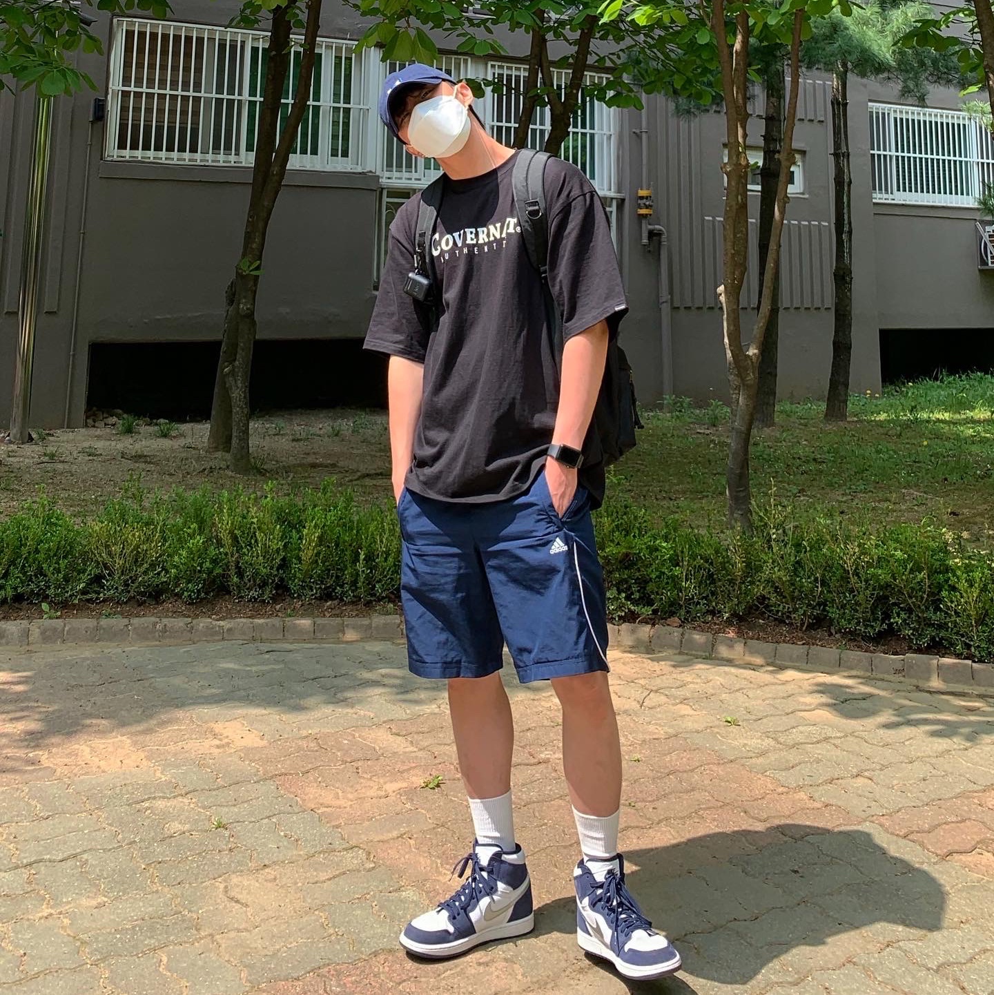 Jordan 1 Retro High OG CO.JP Midnight Navy 착용 스타일