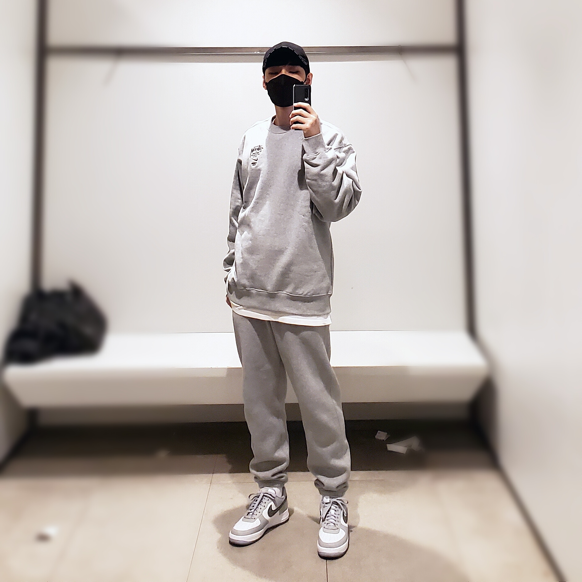 Nike x Stussy NRG ZR Fleece Crewneck Heather Grey - US/EU, Nike NRG Solo Swoosh Fleece Pants Dark Grey Heather - US/EU 착용 스타일 - 1